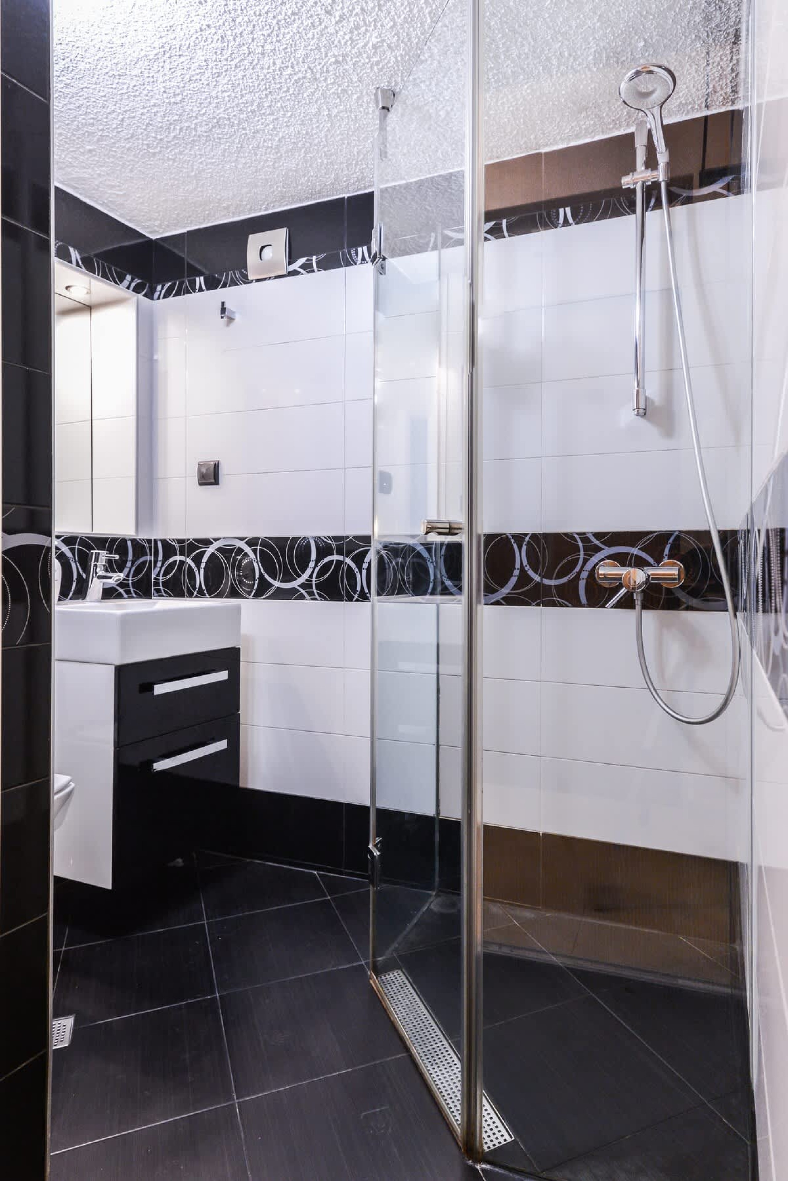 Extravaganzzo - Super Central One Bedroom Modern - Photo 25