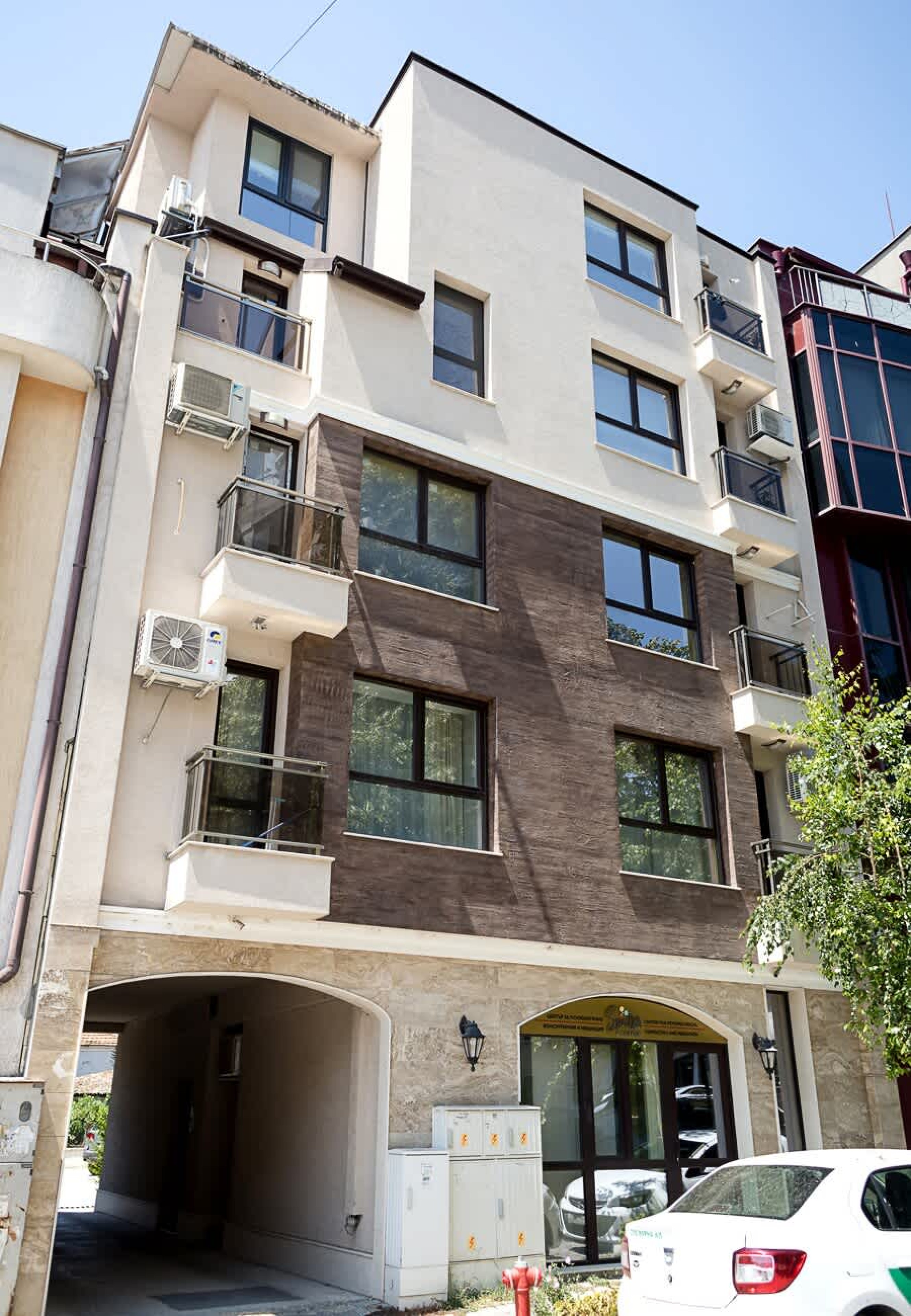 BuenaVista | Modern Comfort near Varna City Center - Photo 23