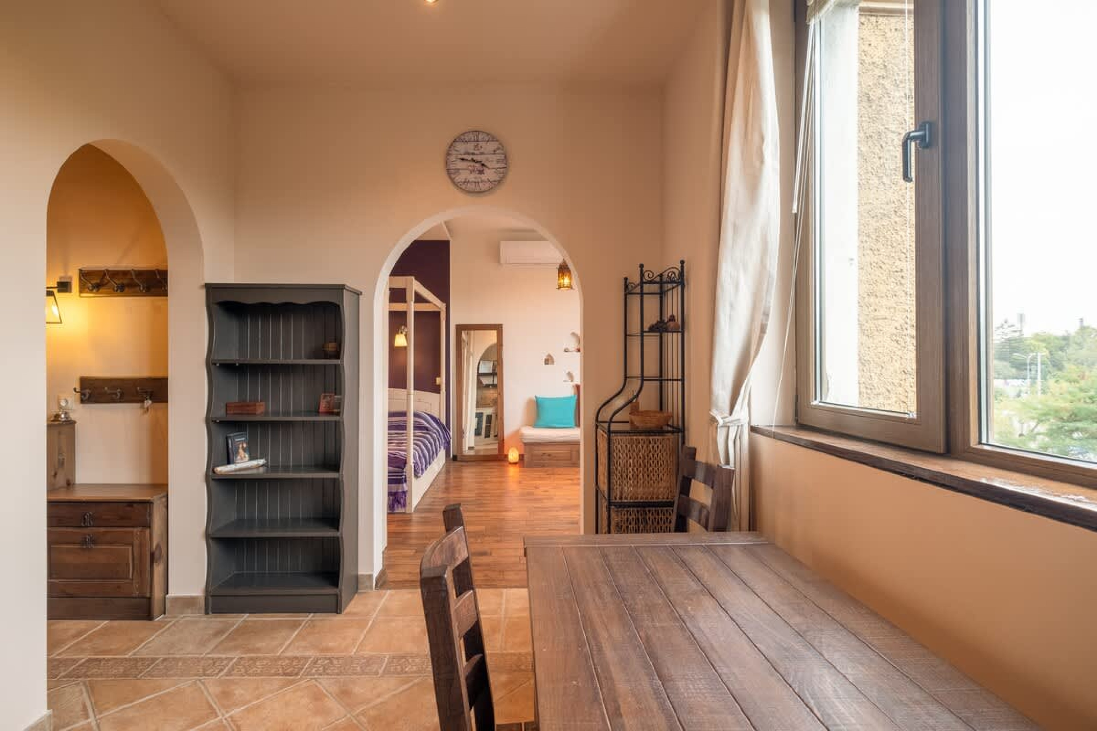 Scoutaround White Logo