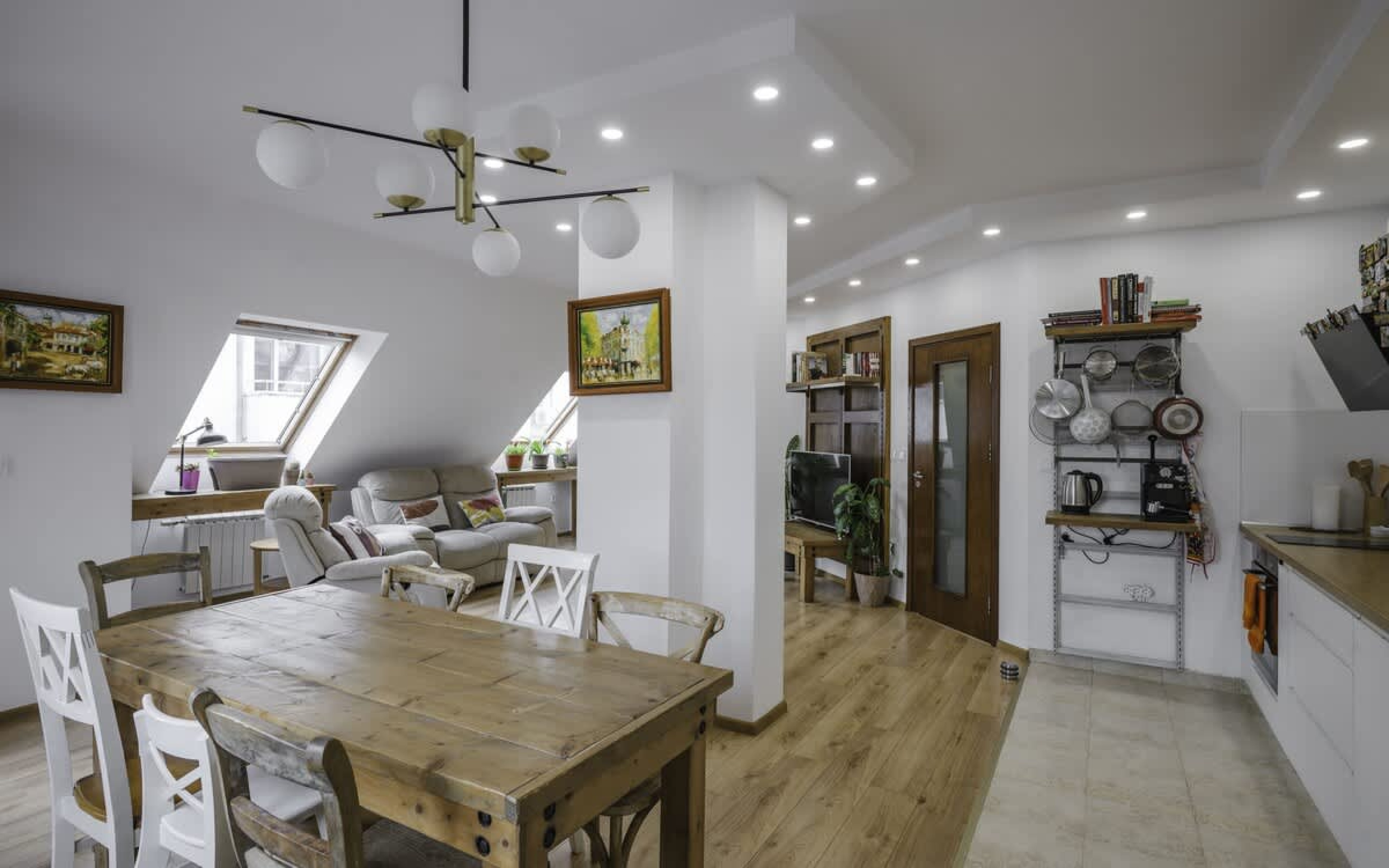 Scoutaround White Logo