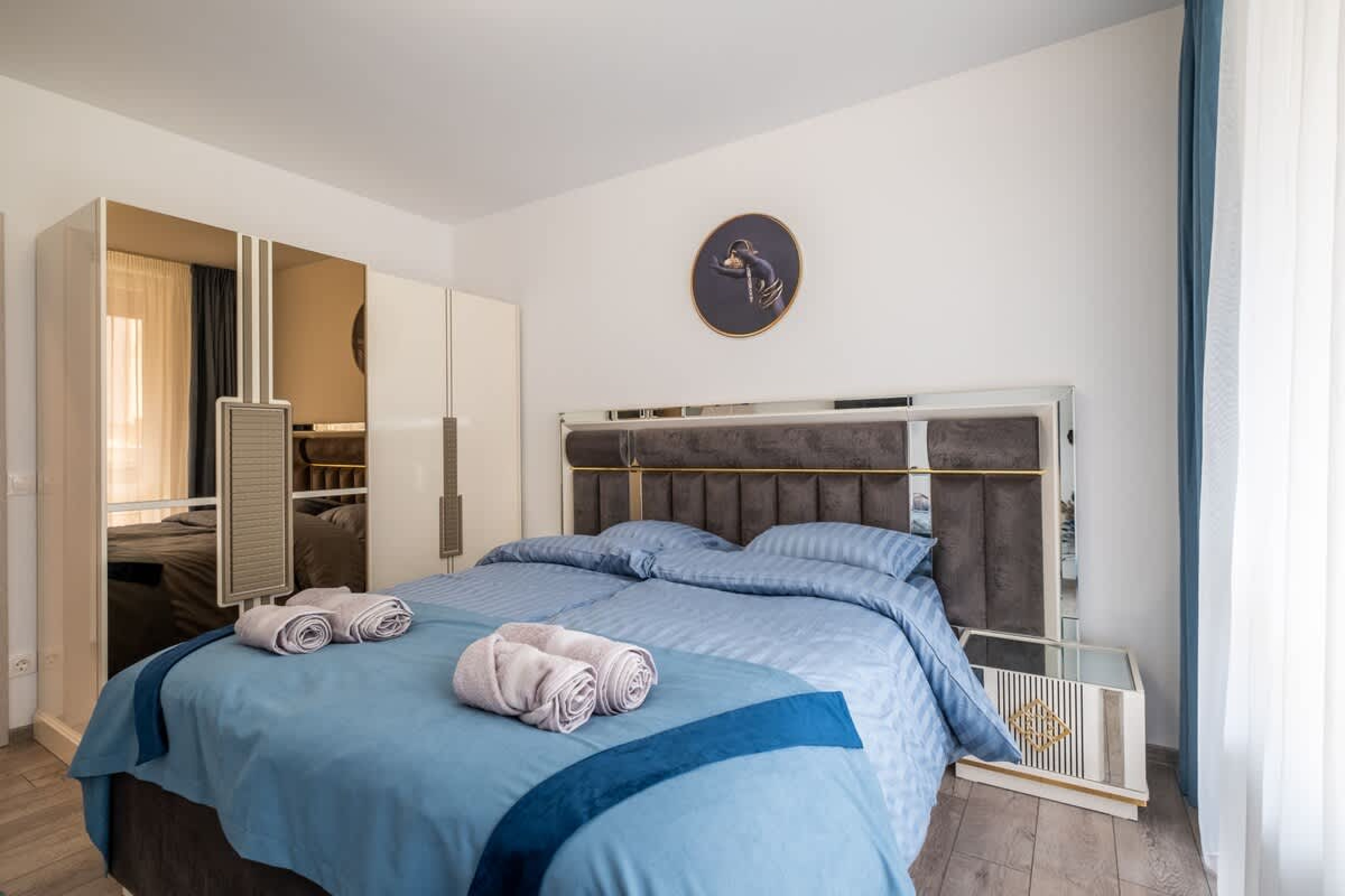 Scoutaround White Logo