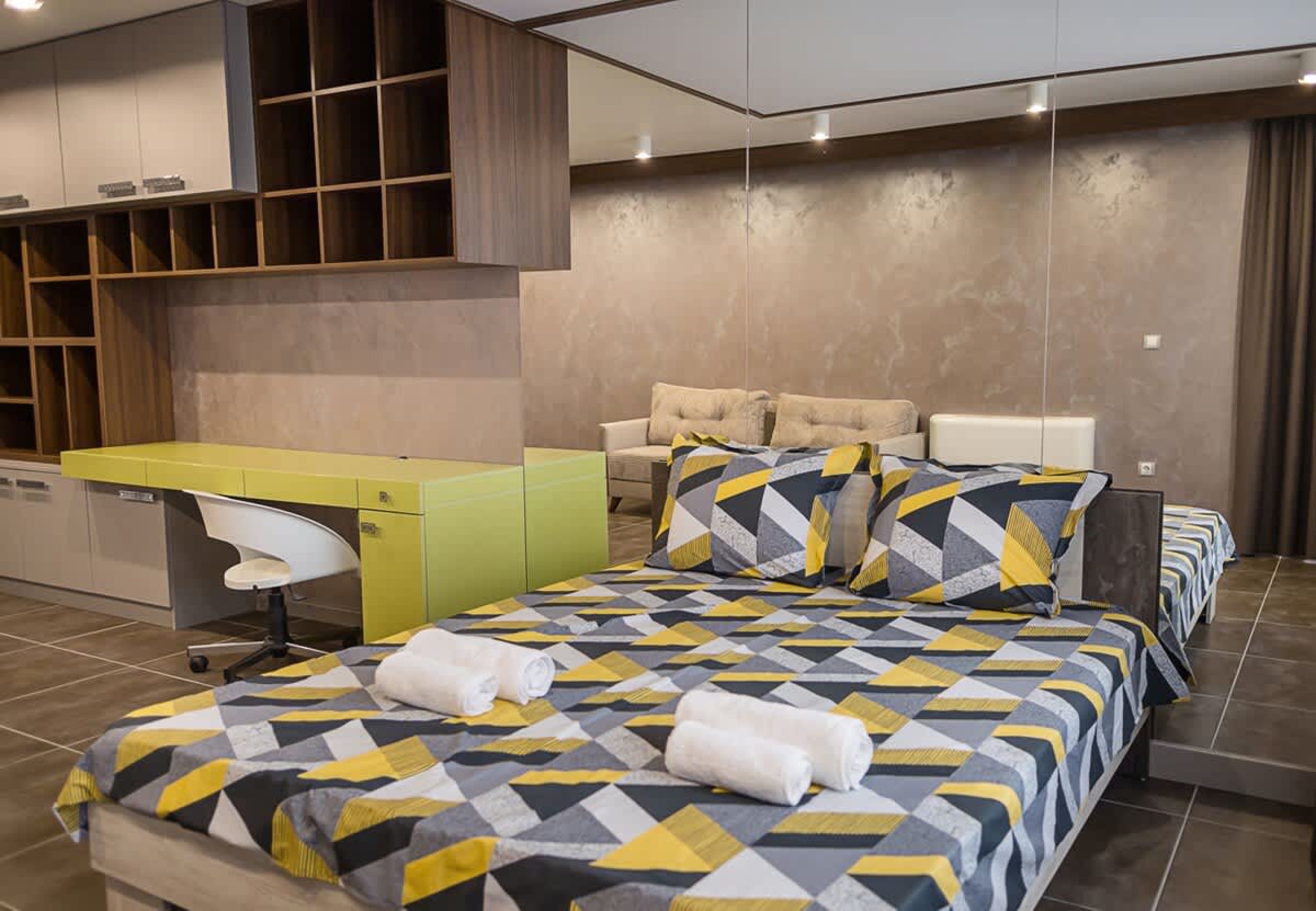 Scoutaround White Logo