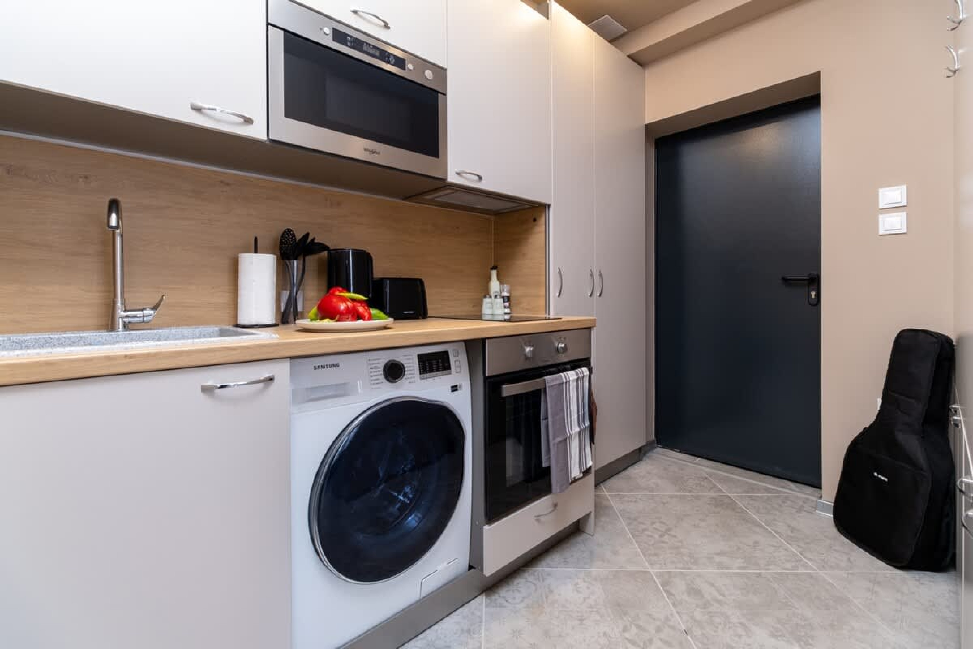 Scoutaround White Logo