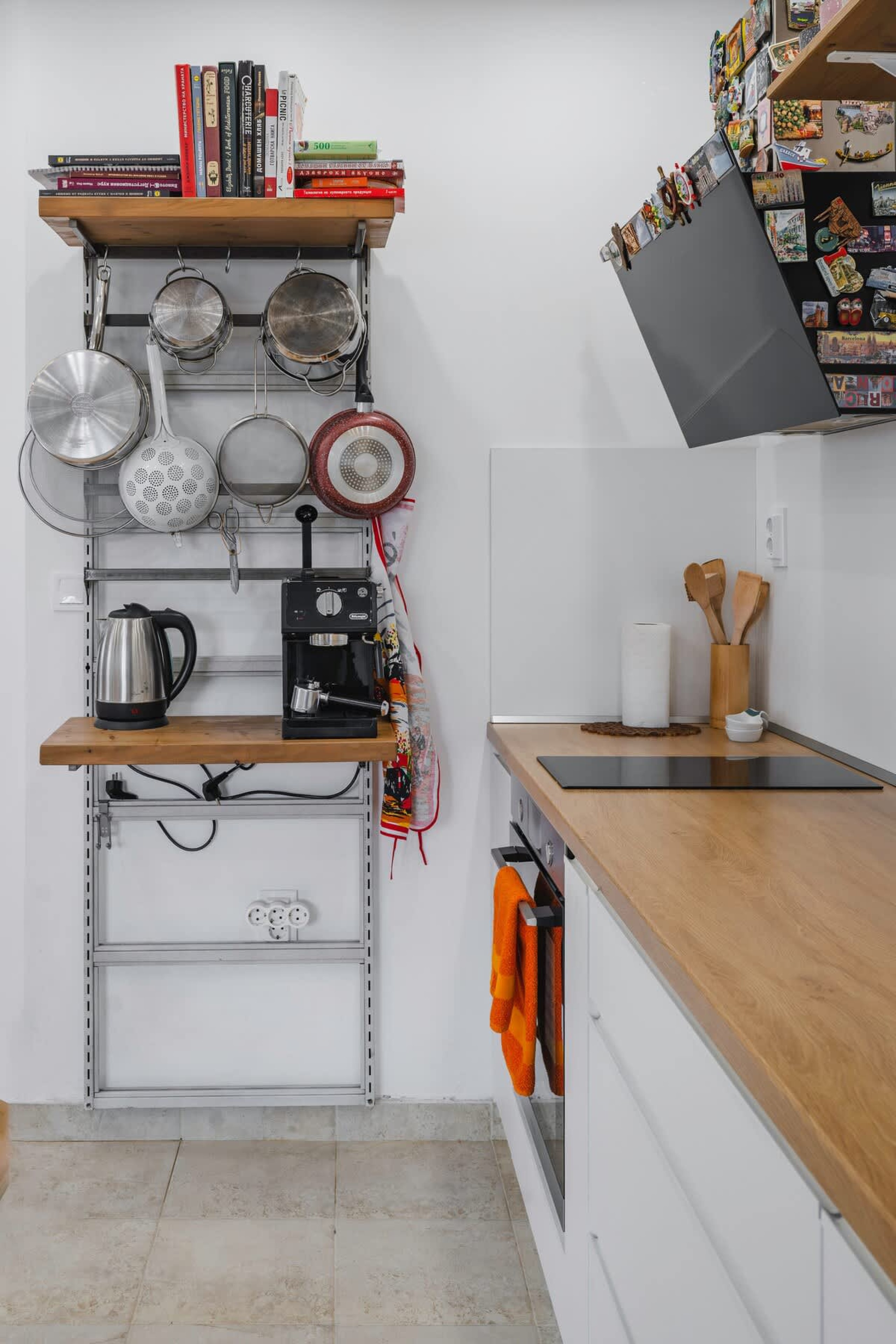 Scoutaround White Logo