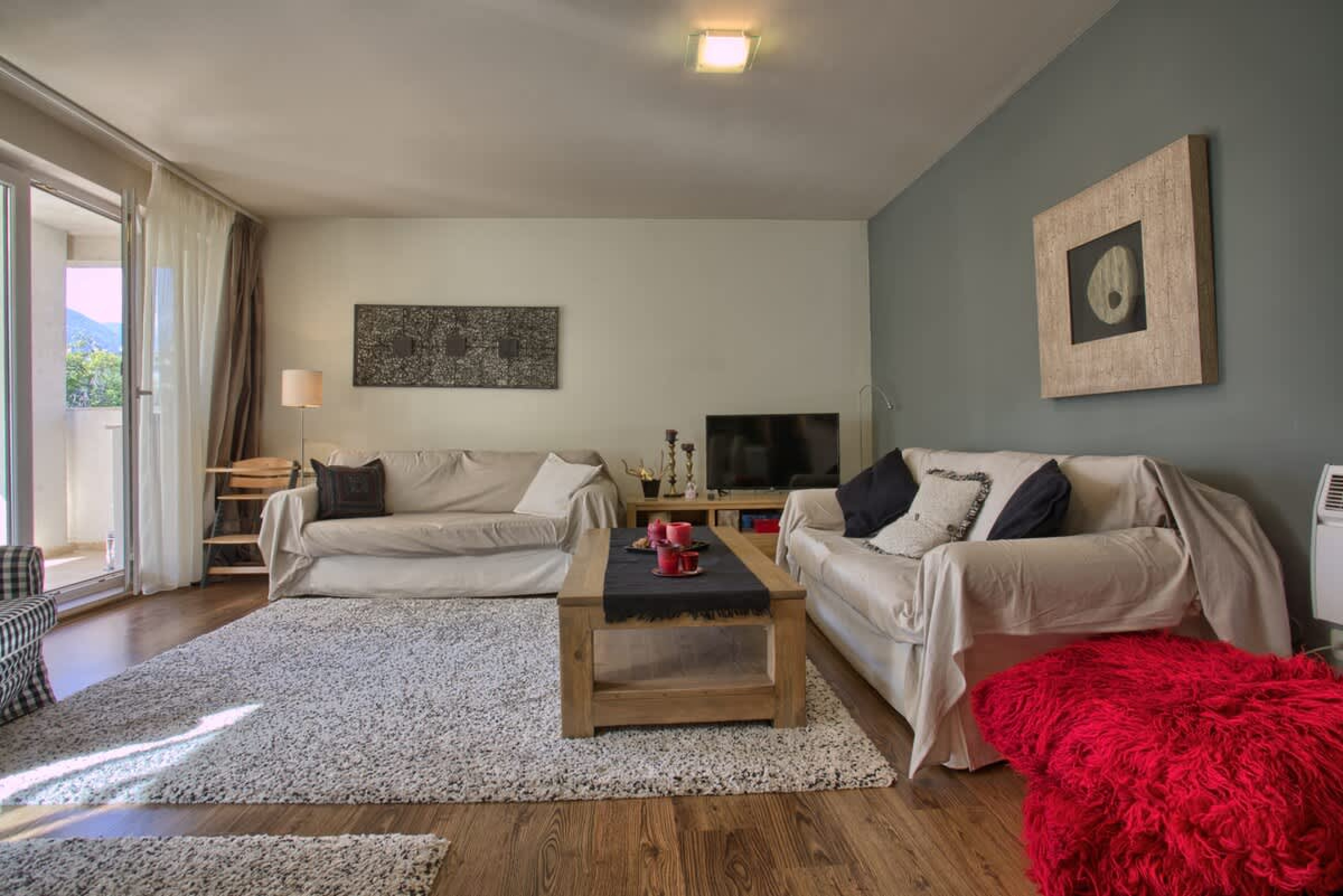 Scoutaround White Logo