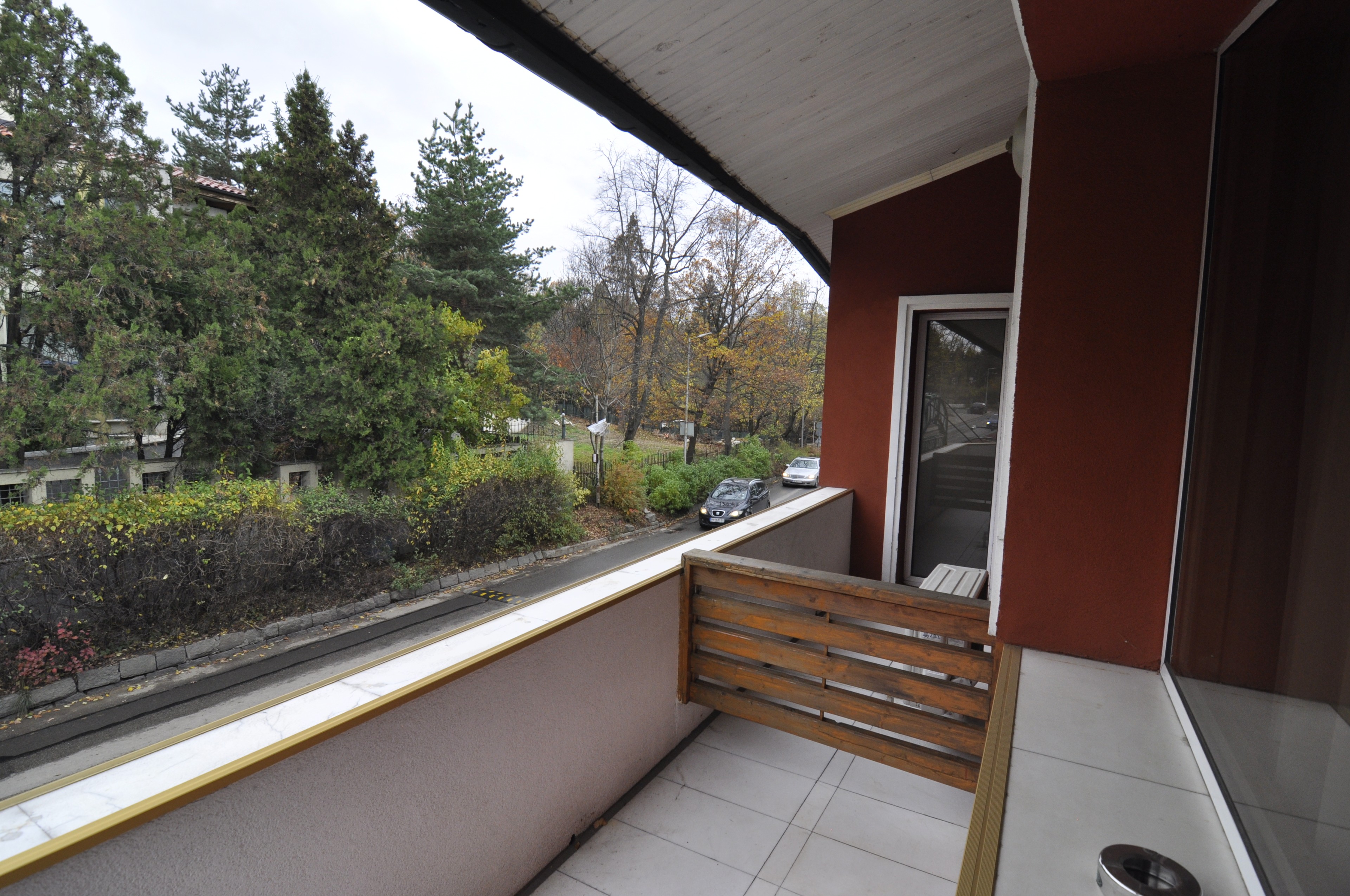 Scoutaround White Logo