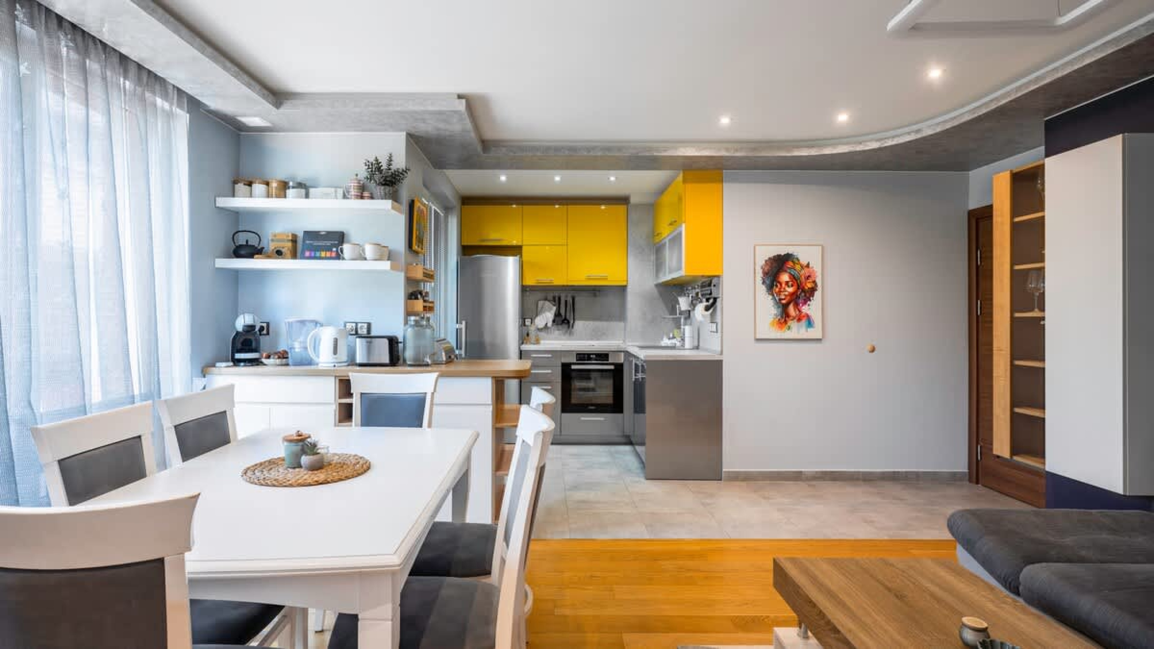 Scoutaround White Logo