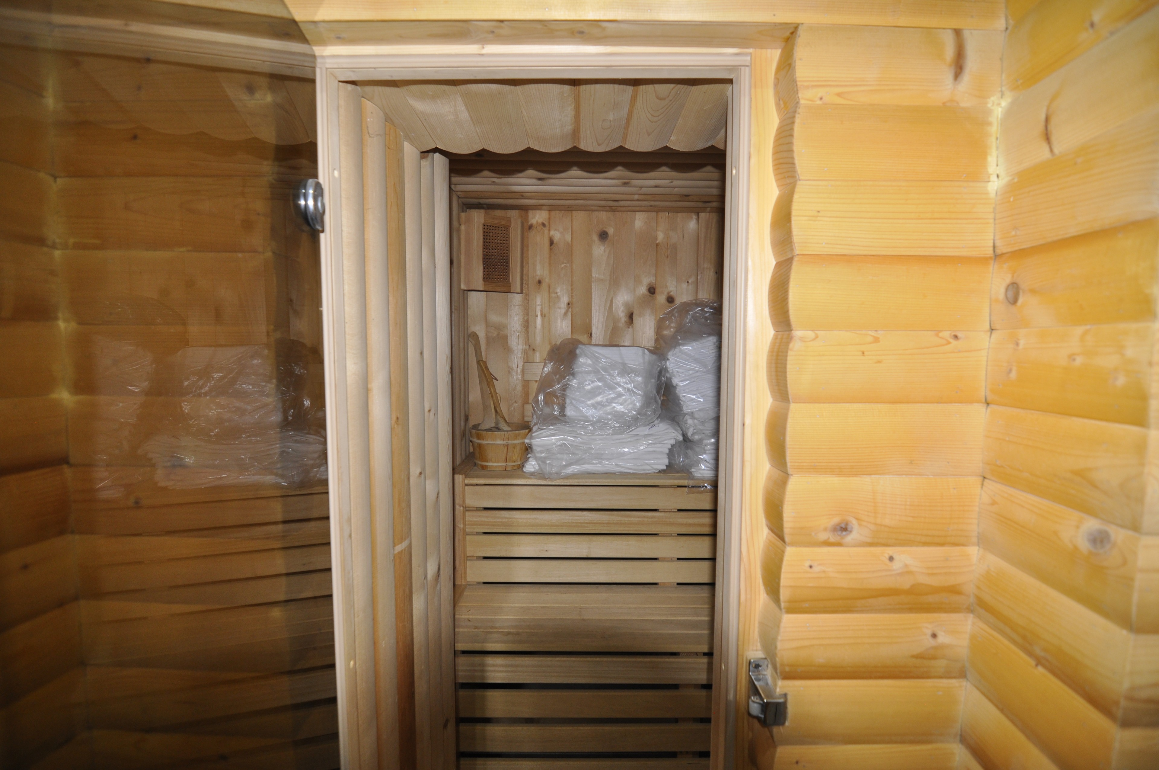 Scoutaround White Logo