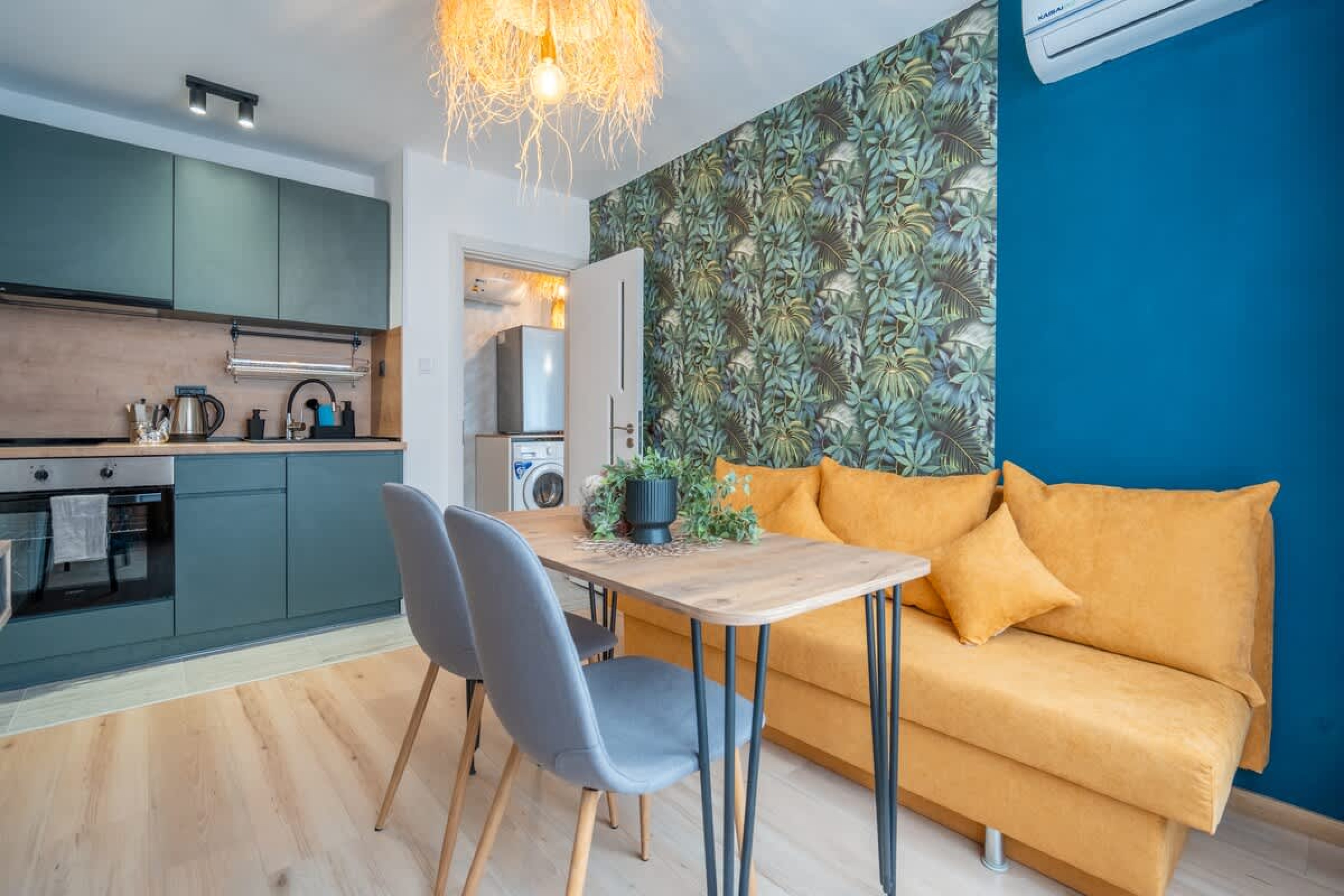 Scoutaround White Logo