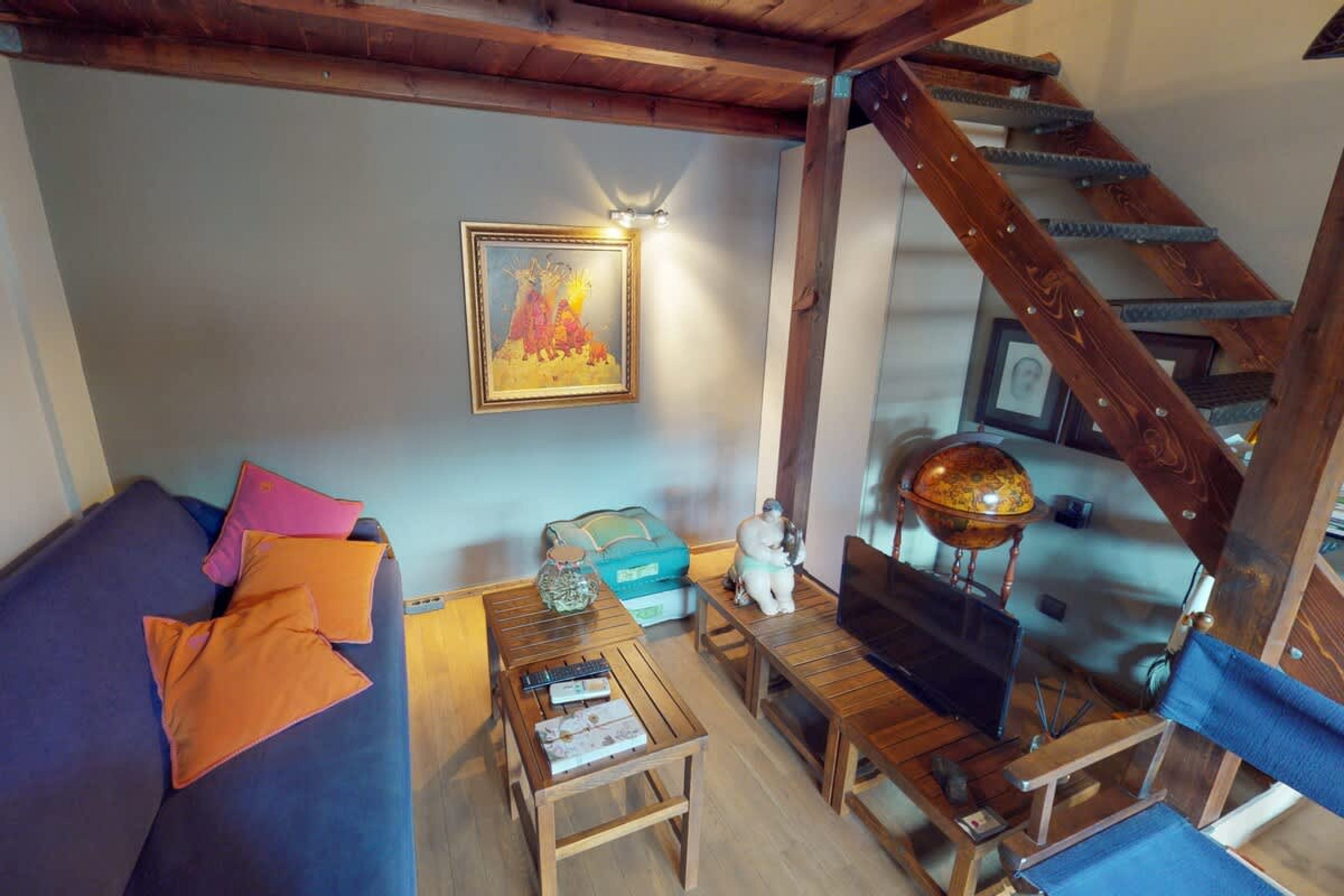 Scoutaround White Logo