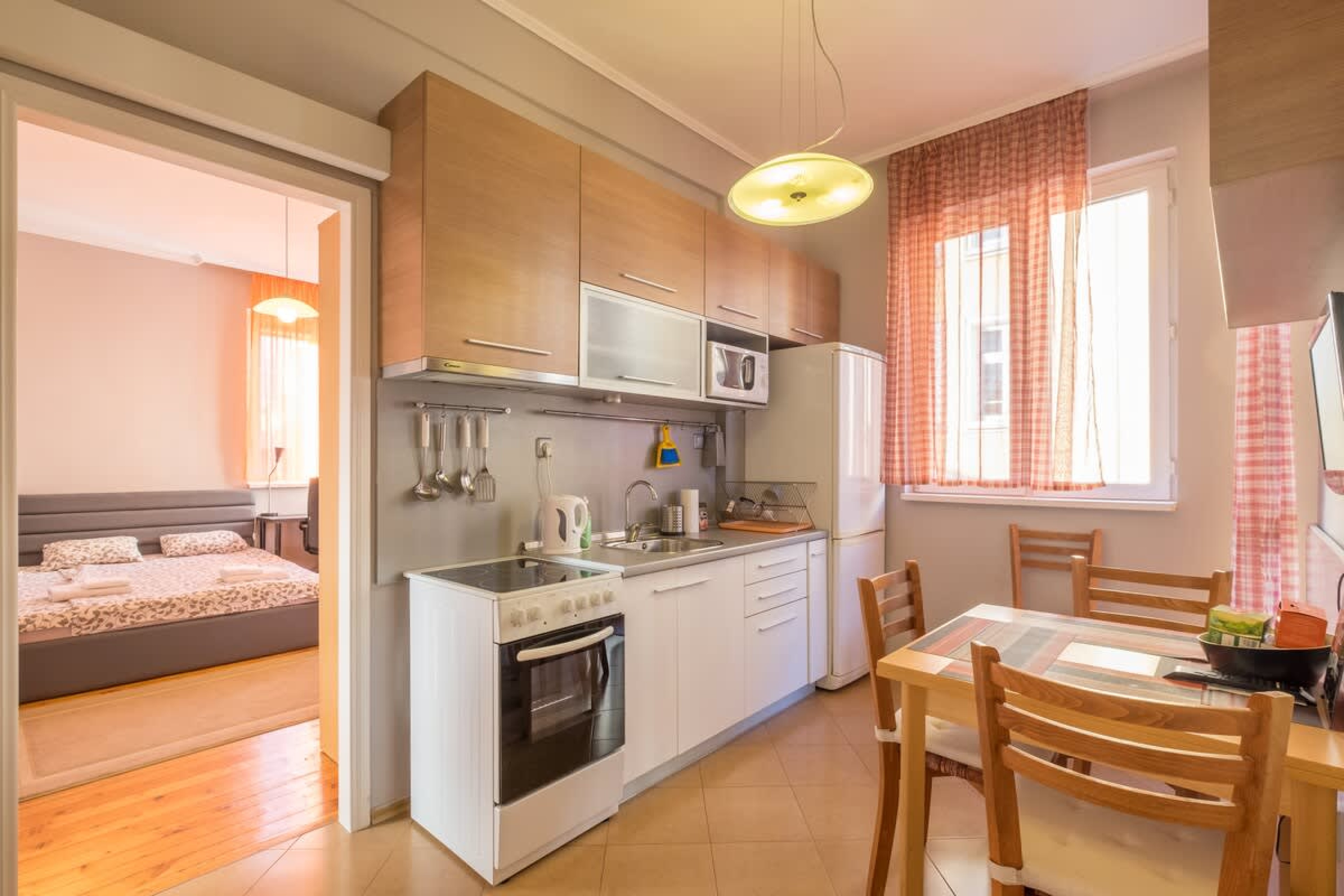 Scoutaround White Logo