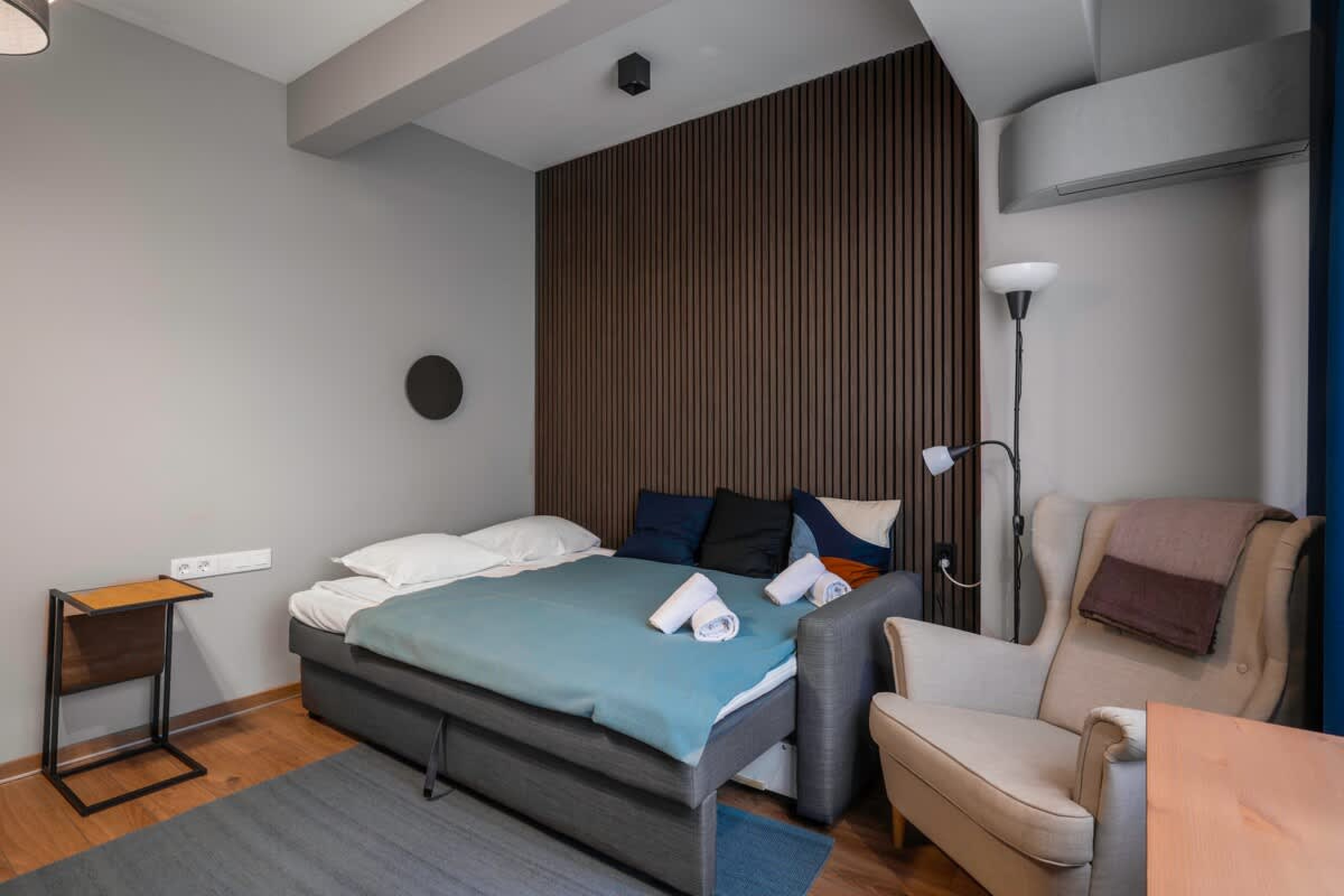 Scoutaround White Logo