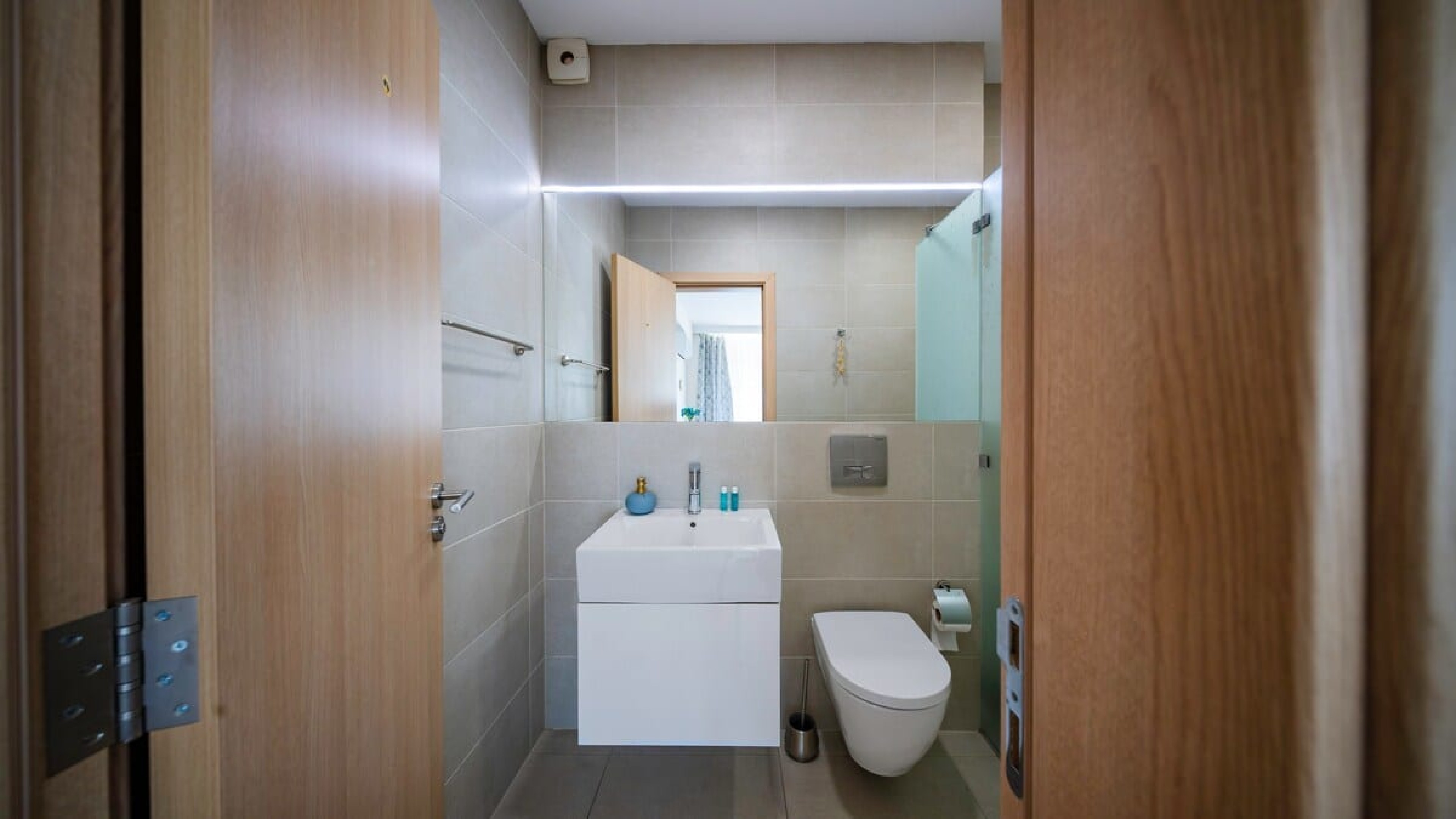 Scoutaround White Logo