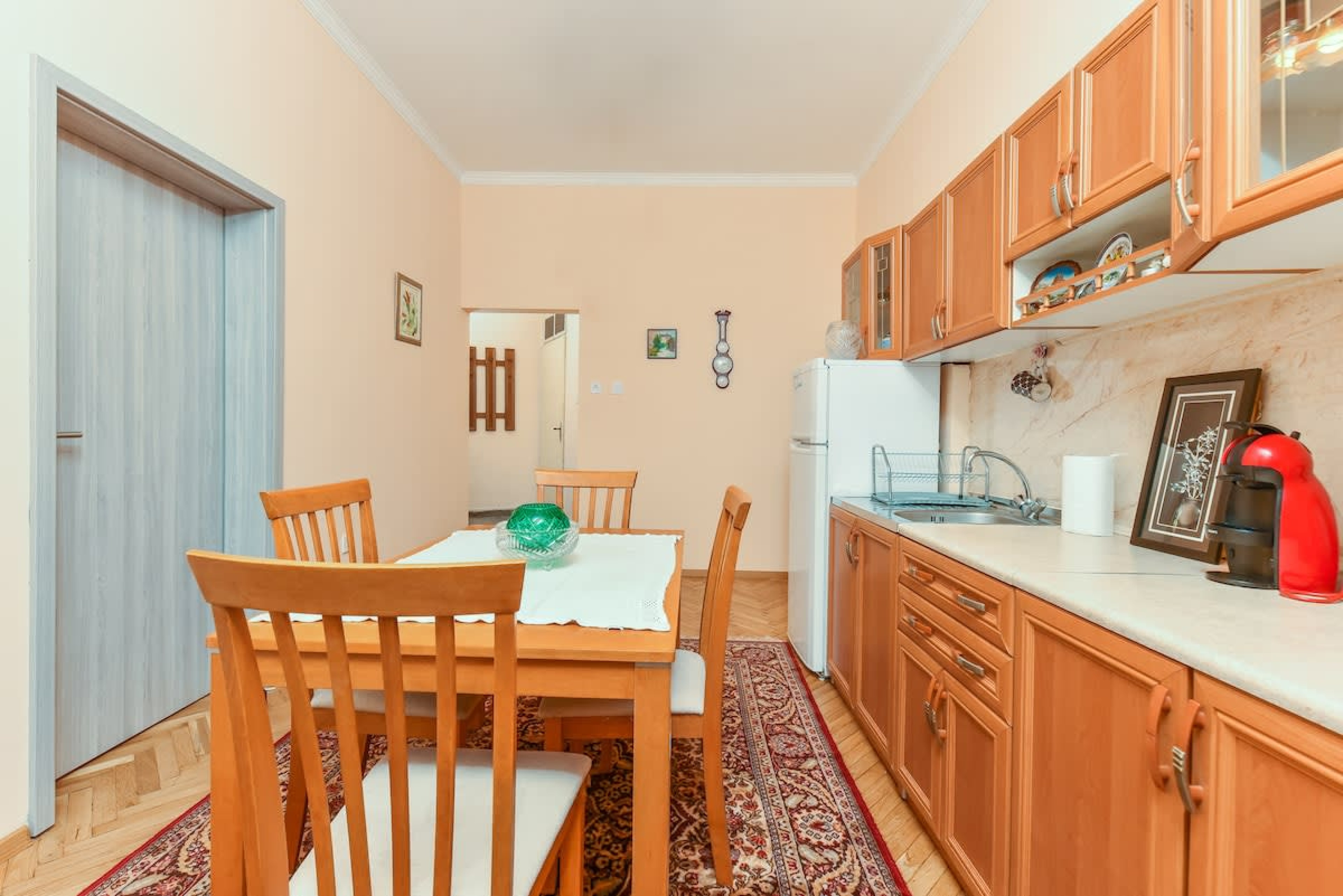 Scoutaround White Logo