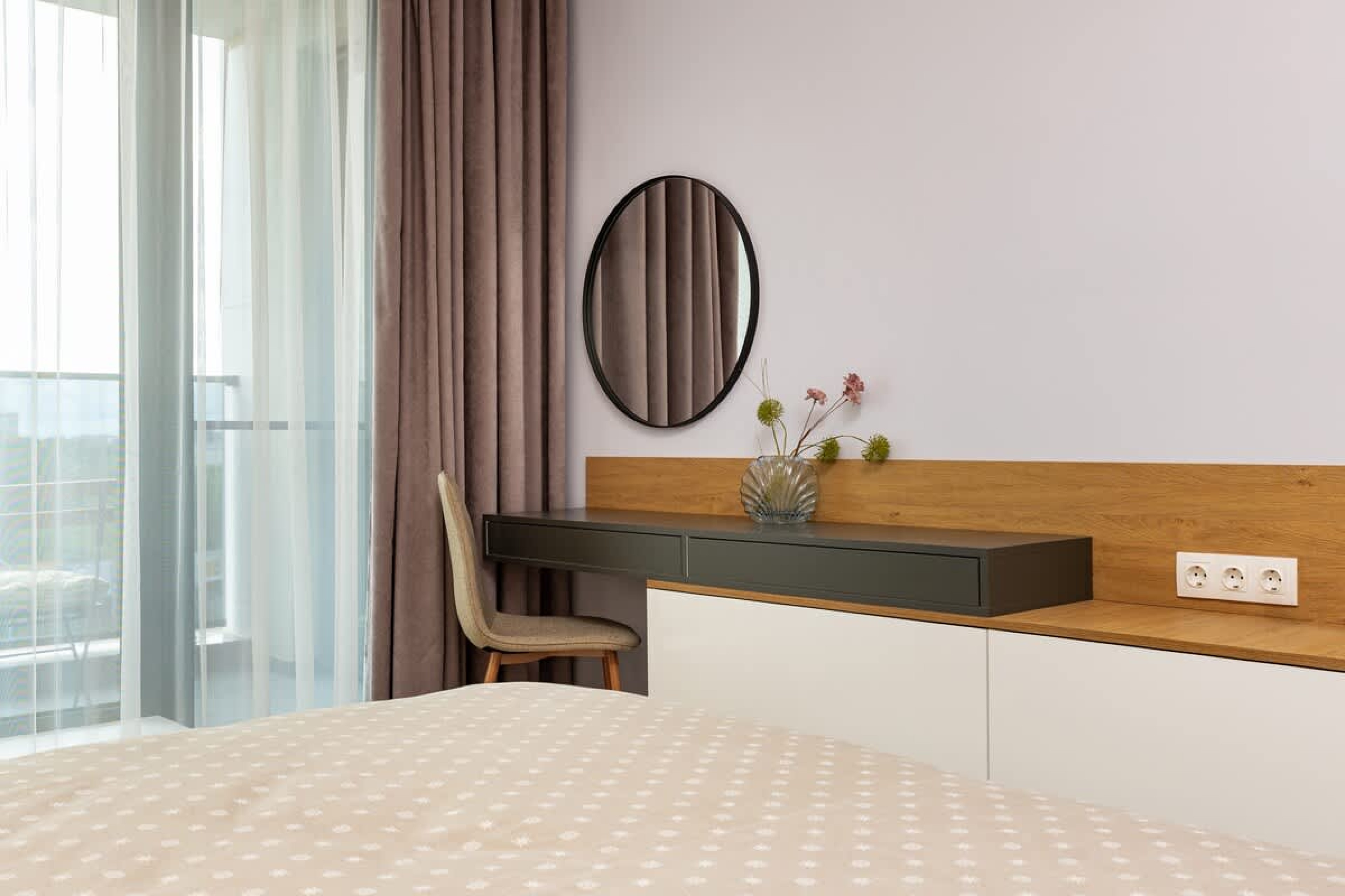 Scoutaround White Logo