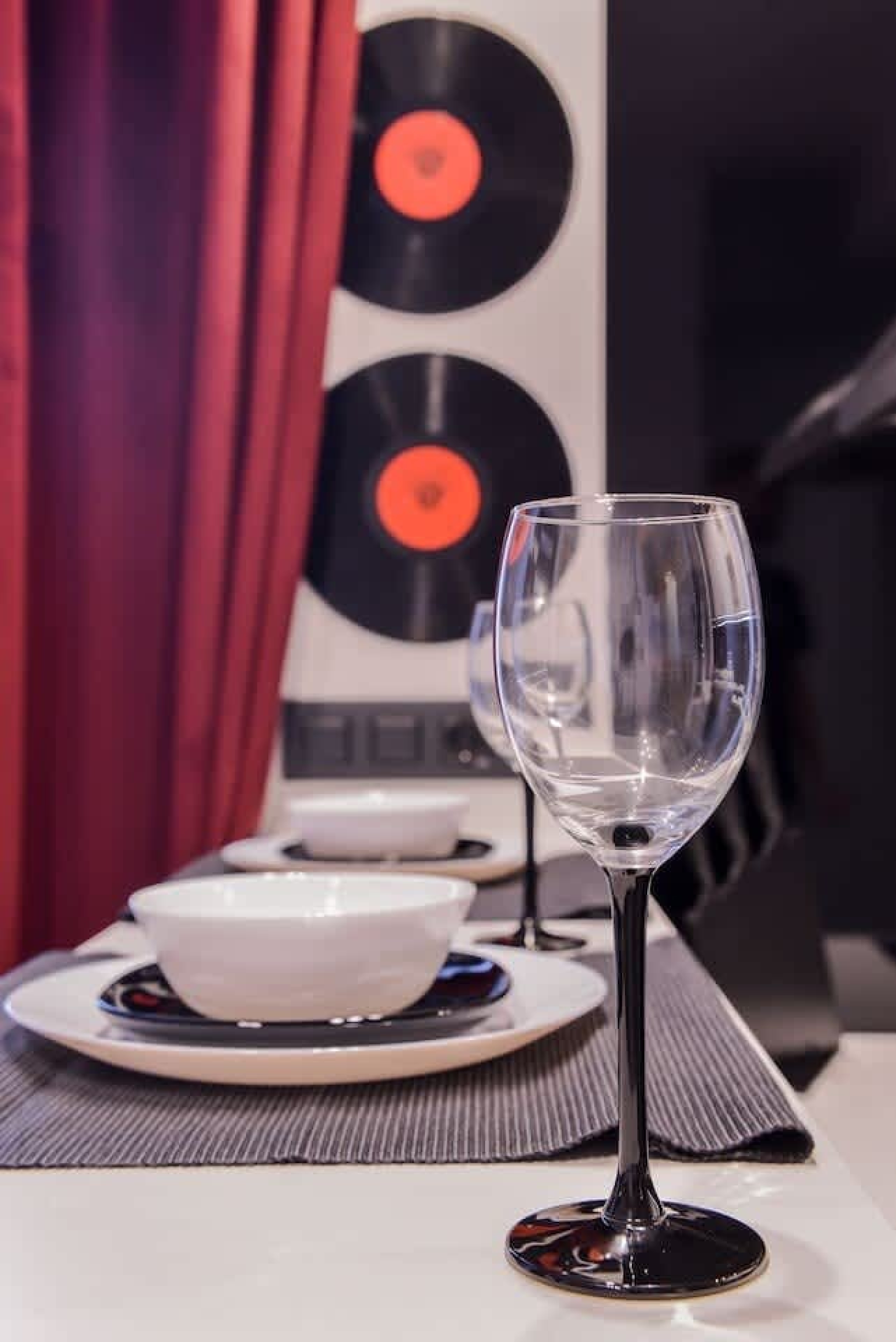 Scoutaround White Logo