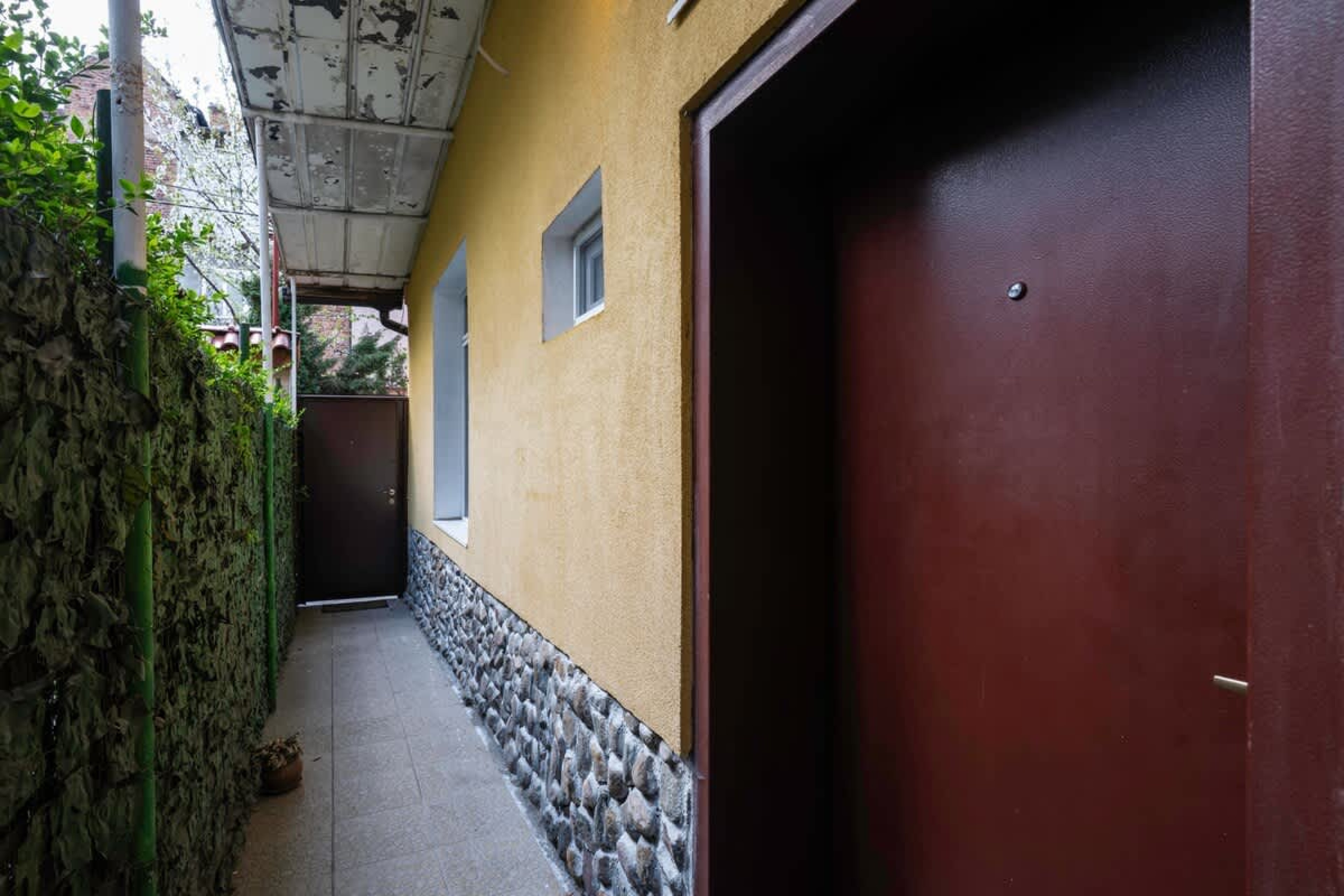 Scoutaround White Logo