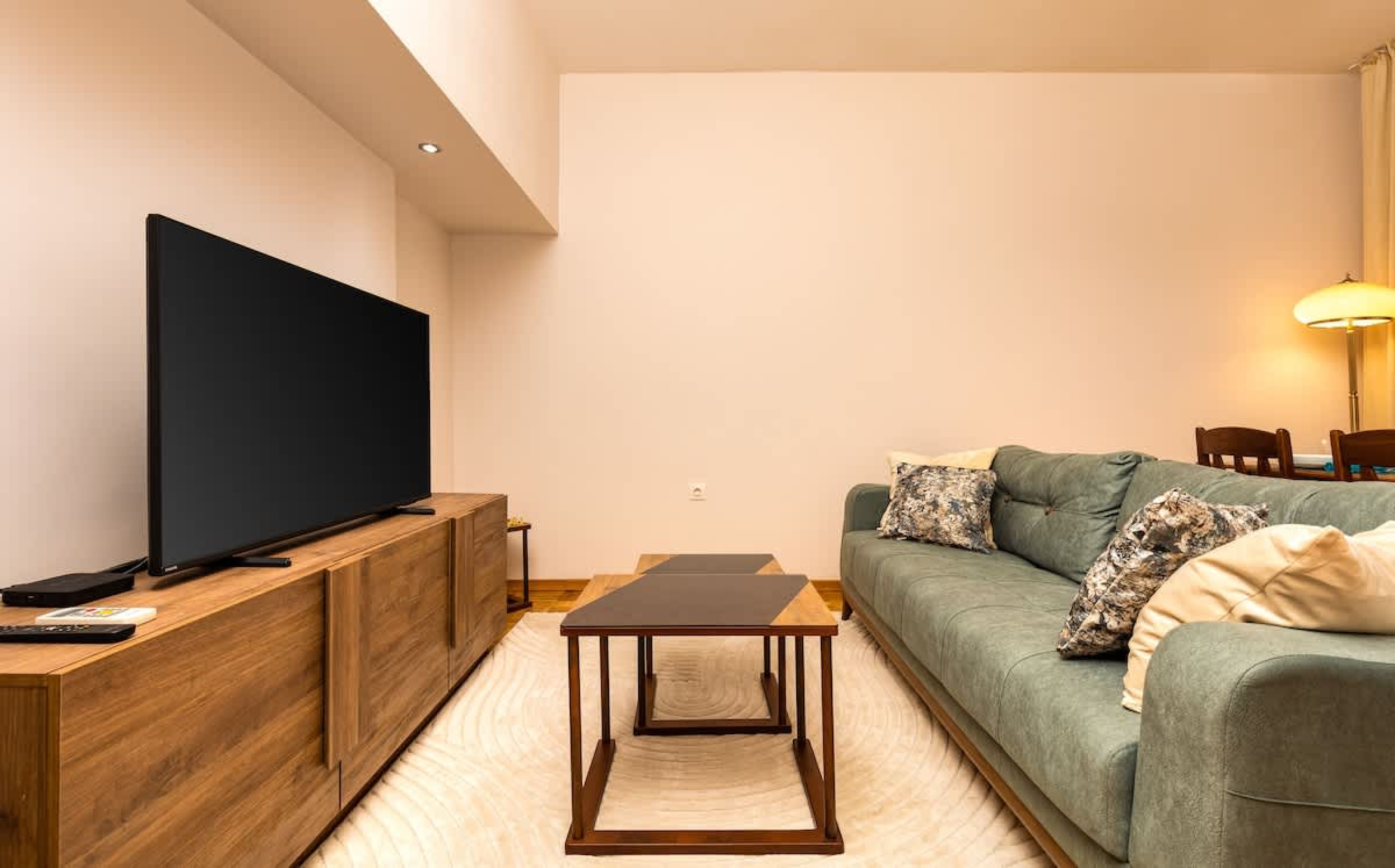 Scoutaround White Logo