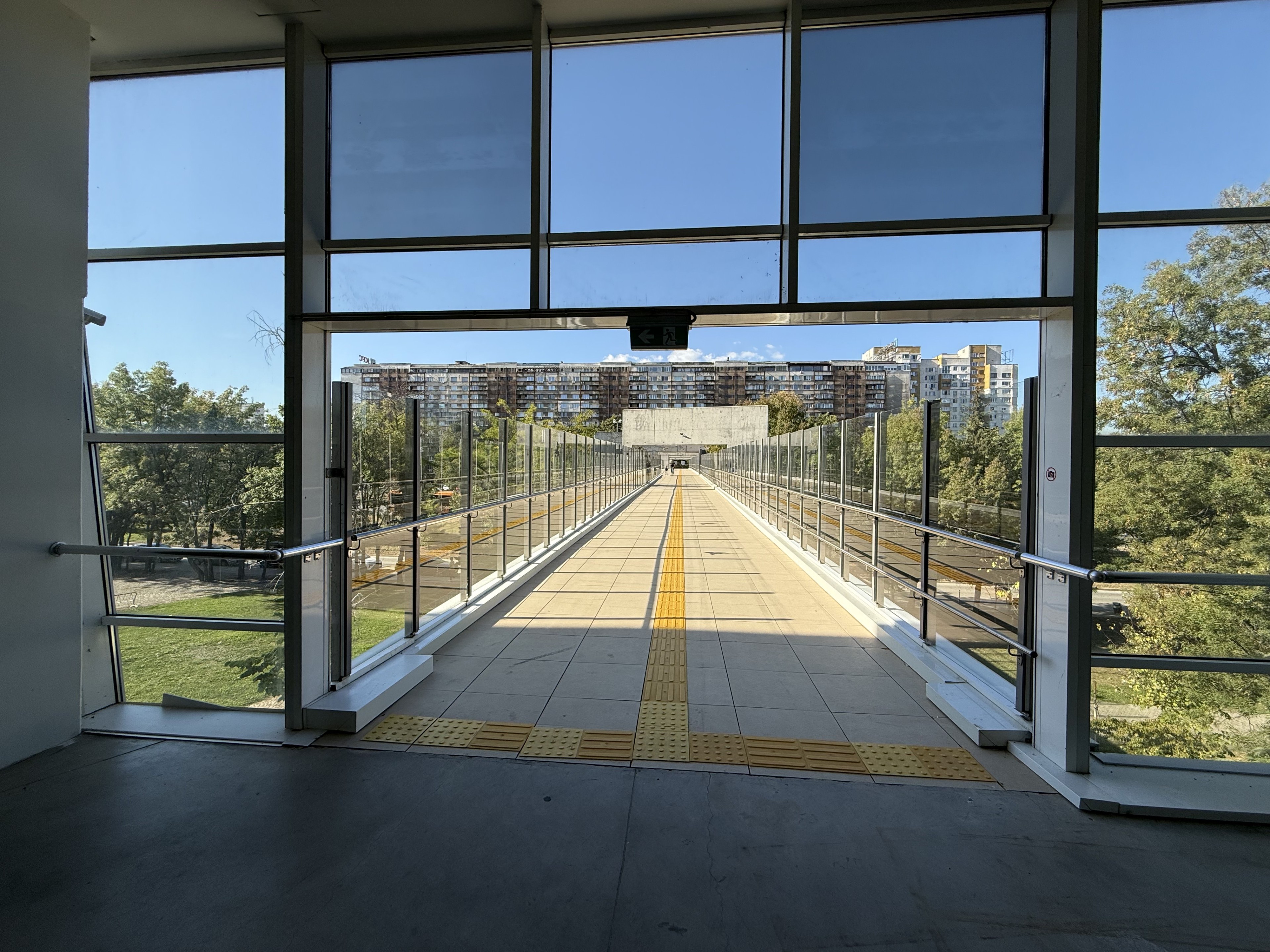 Scoutaround White Logo