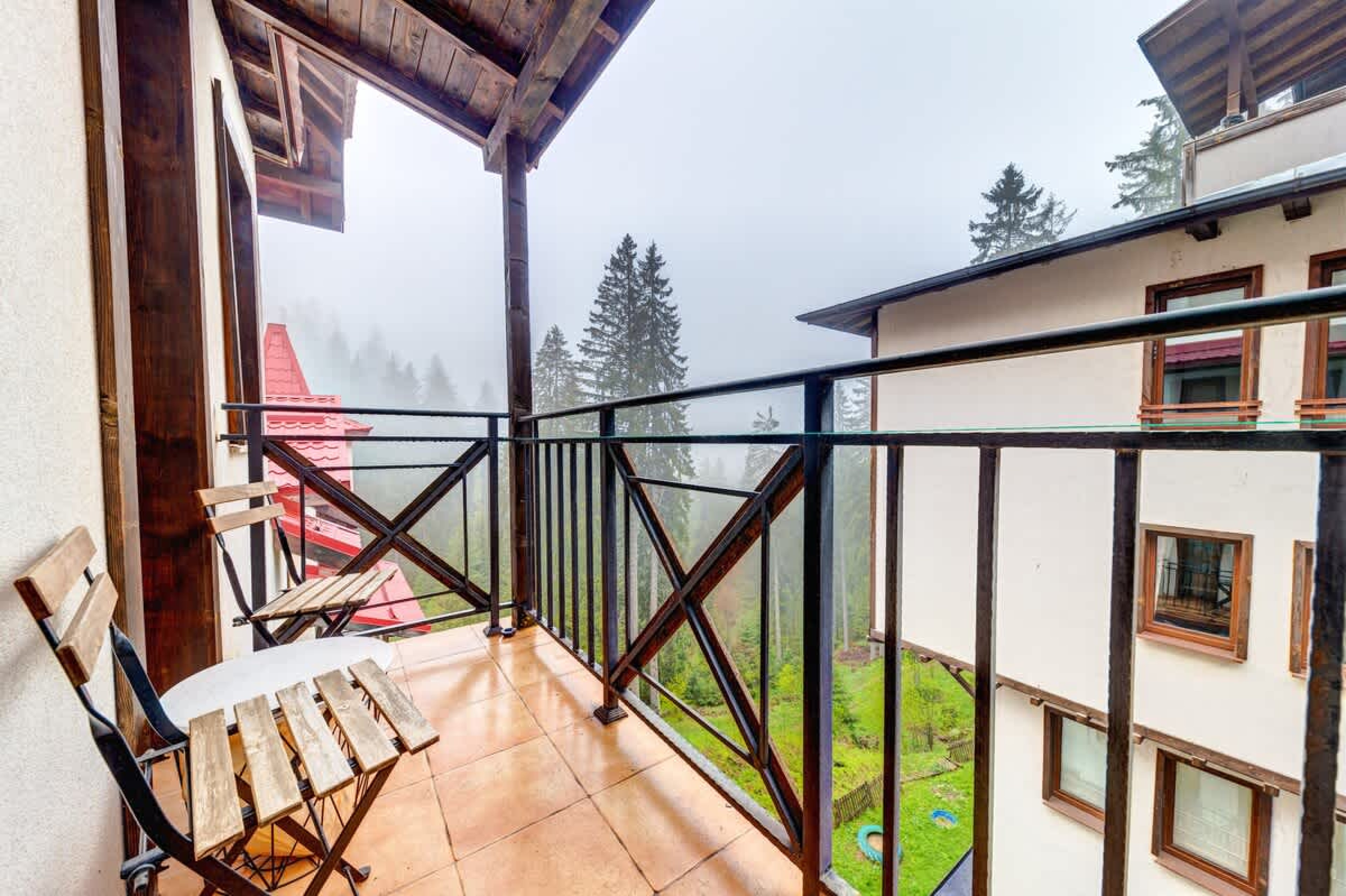 Scoutaround White Logo