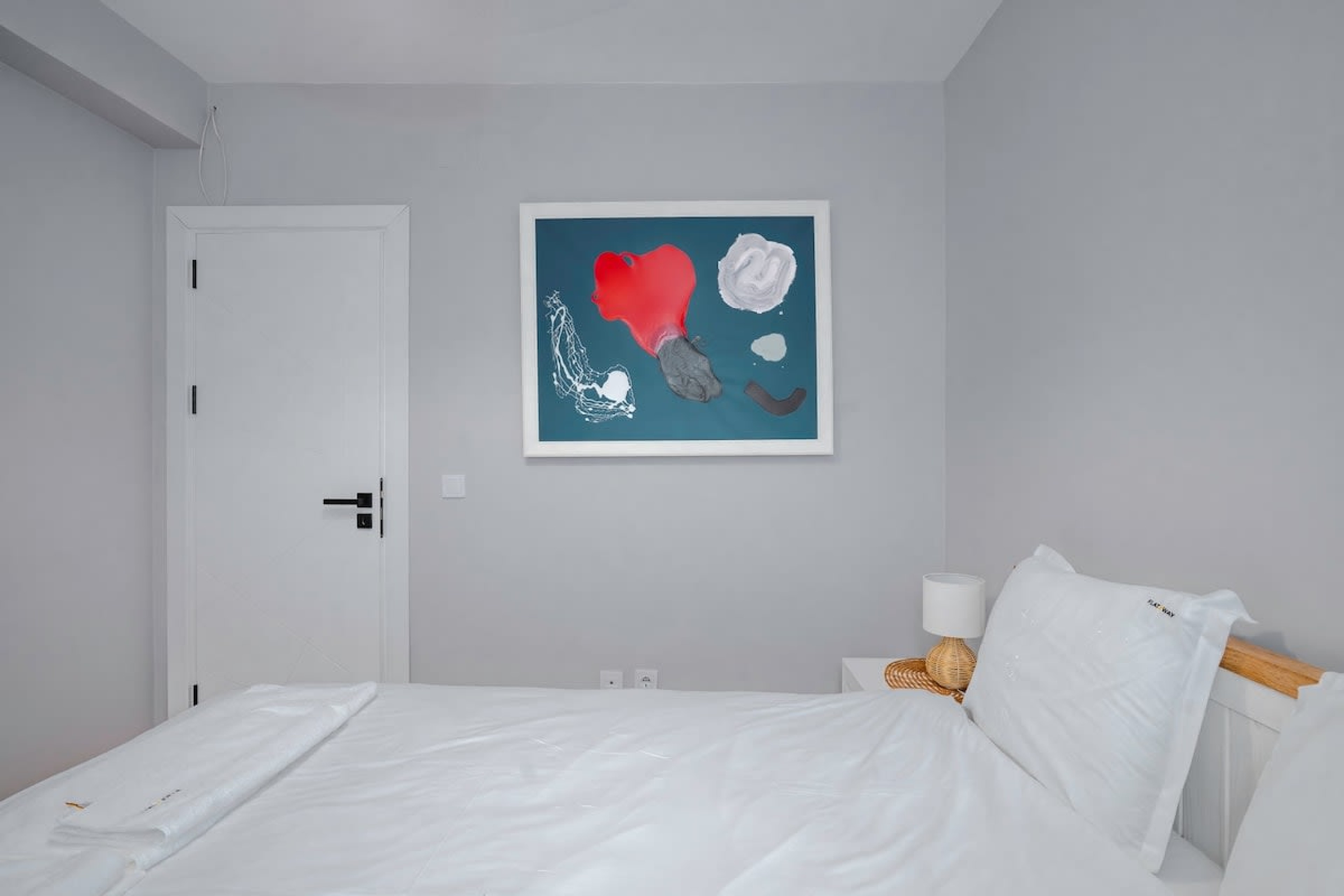 Scoutaround White Logo