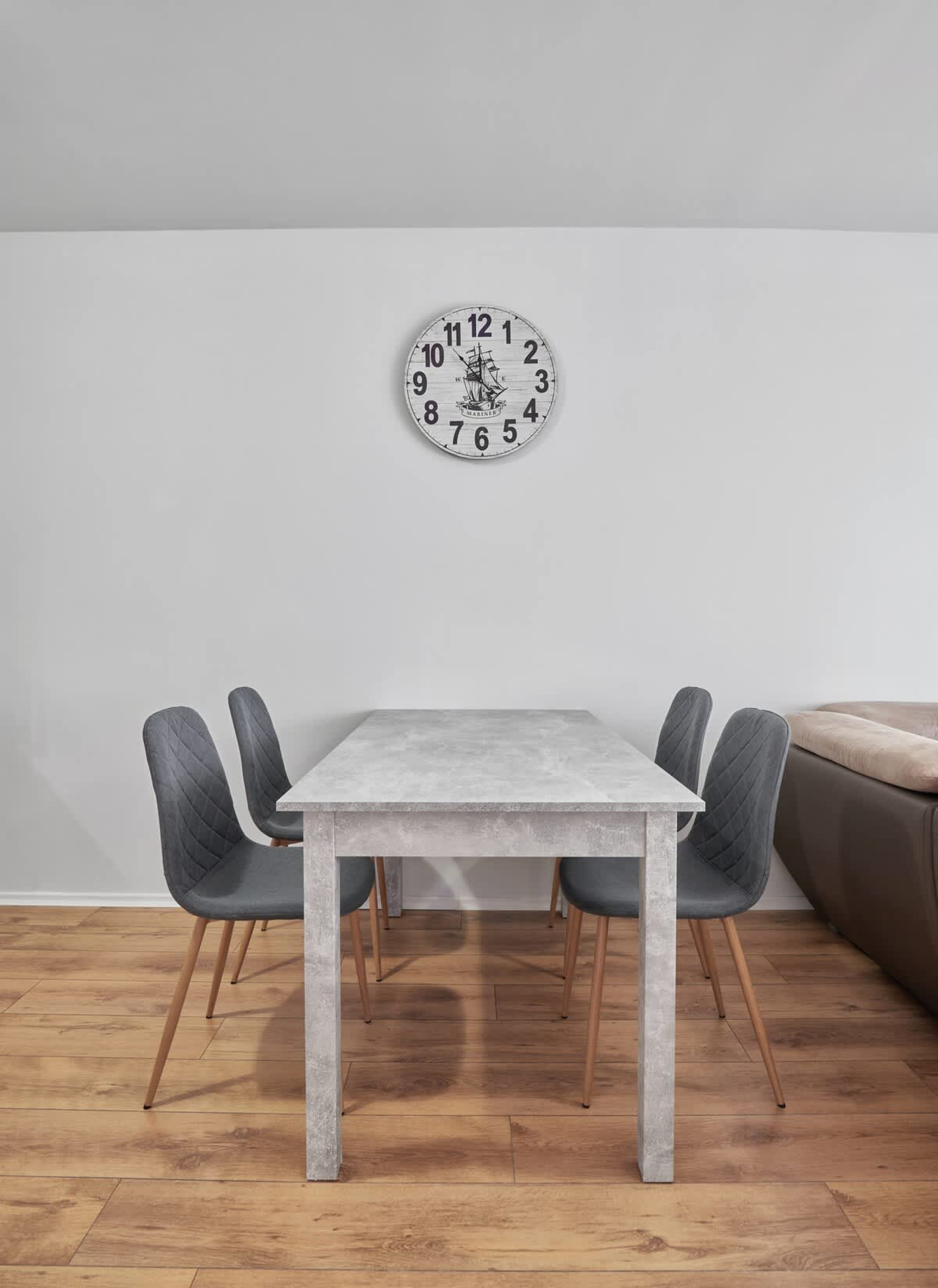 Scoutaround White Logo