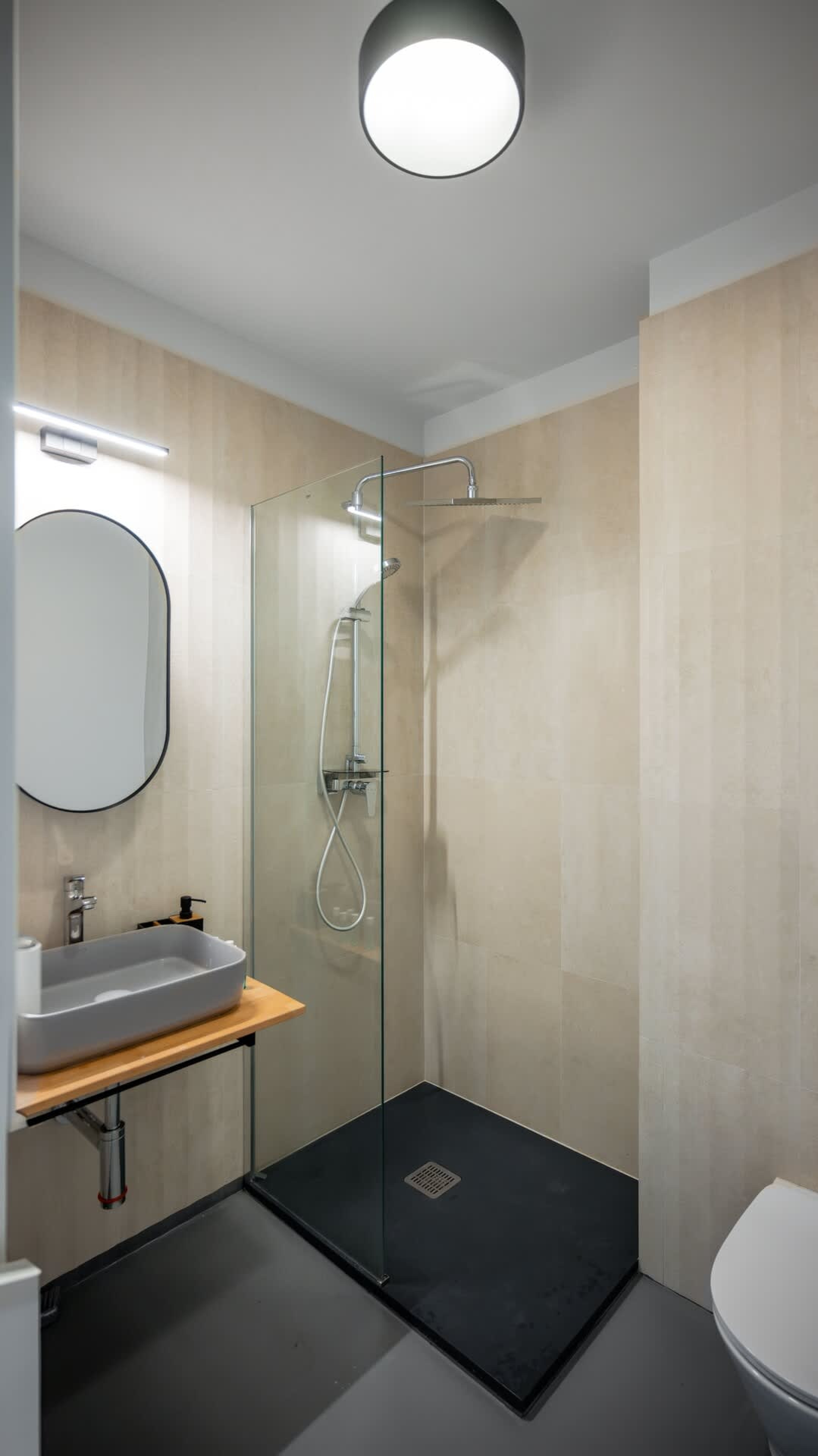 Scoutaround White Logo