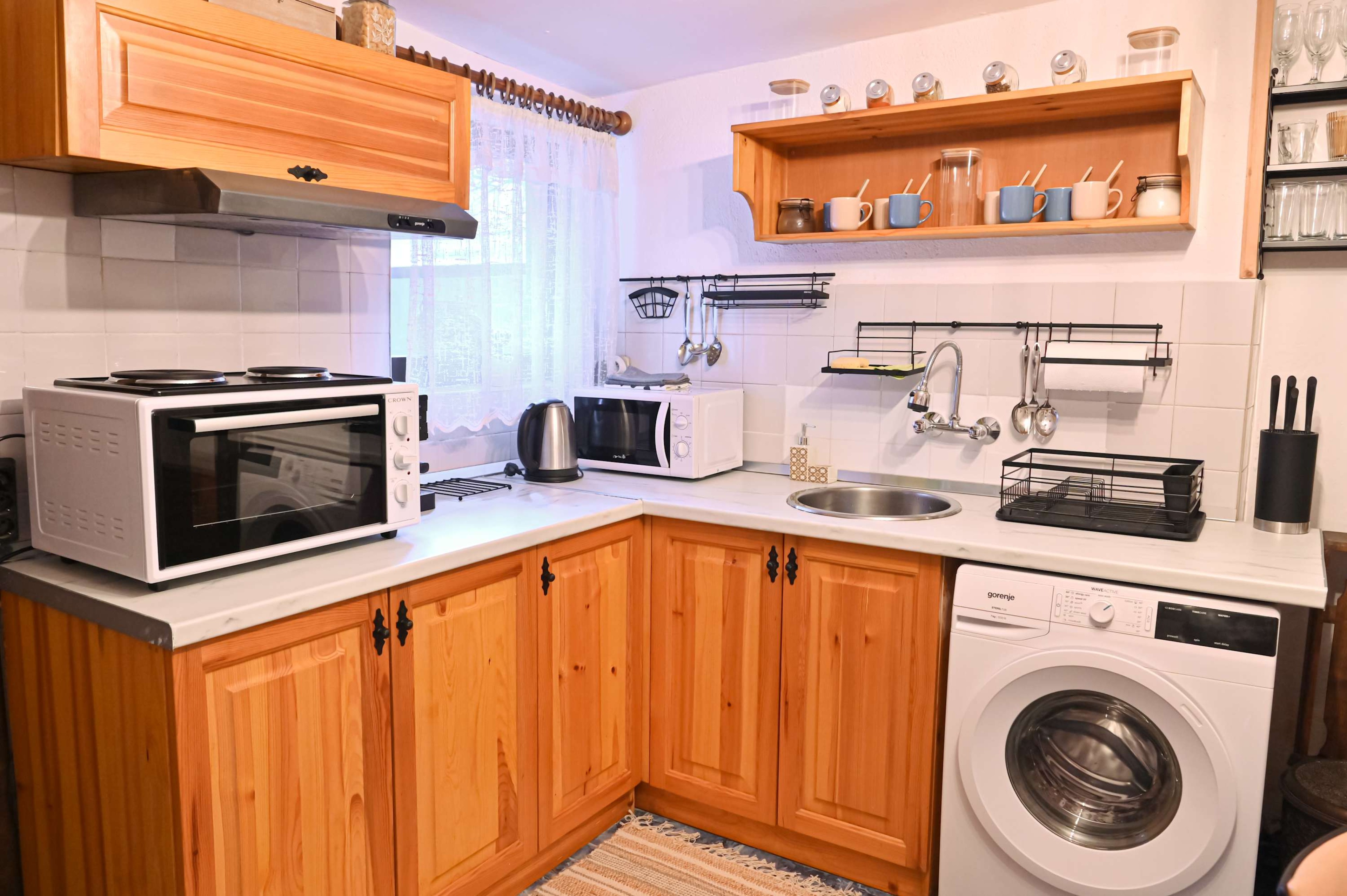 Scoutaround White Logo