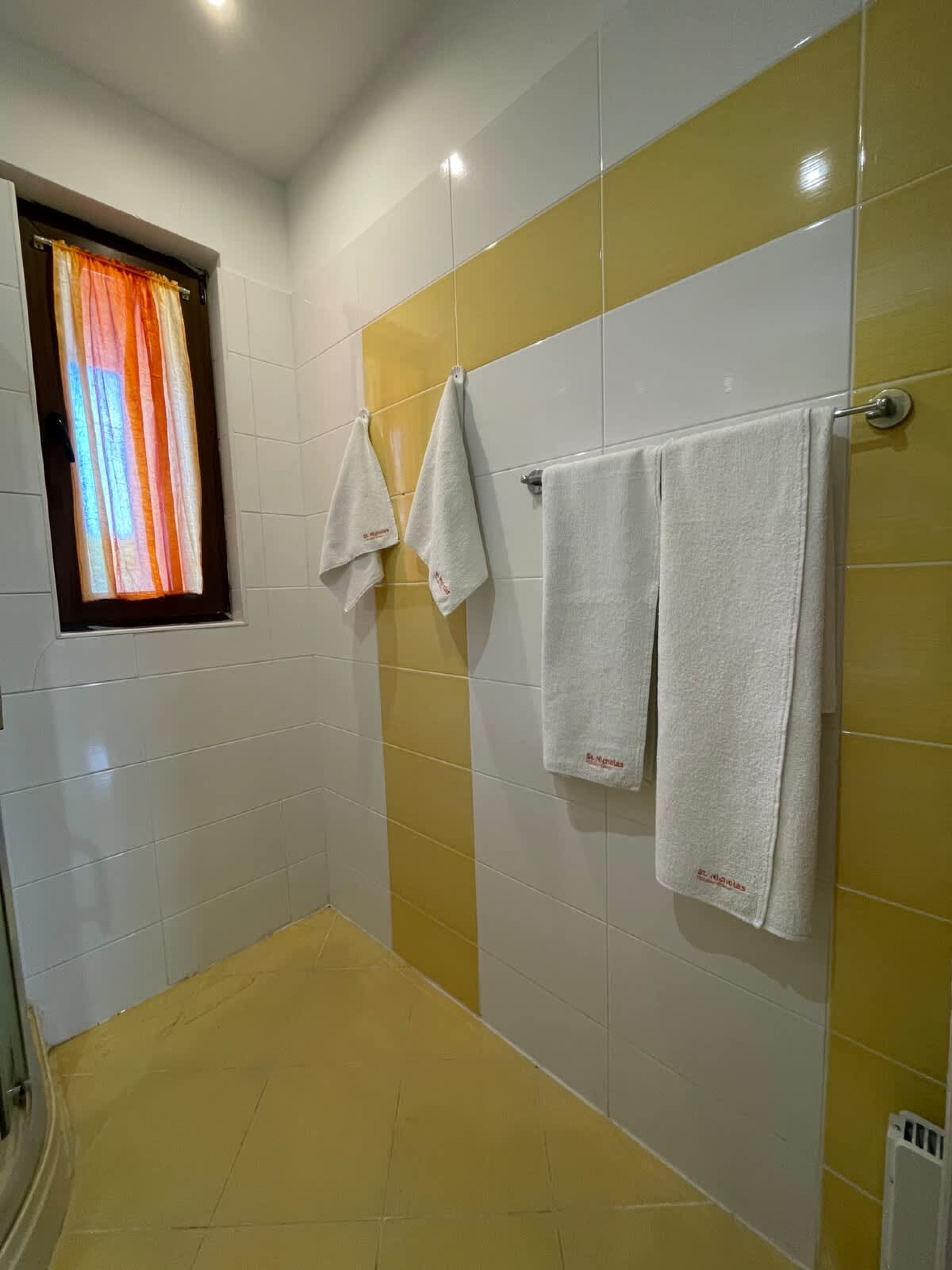 Scoutaround White Logo