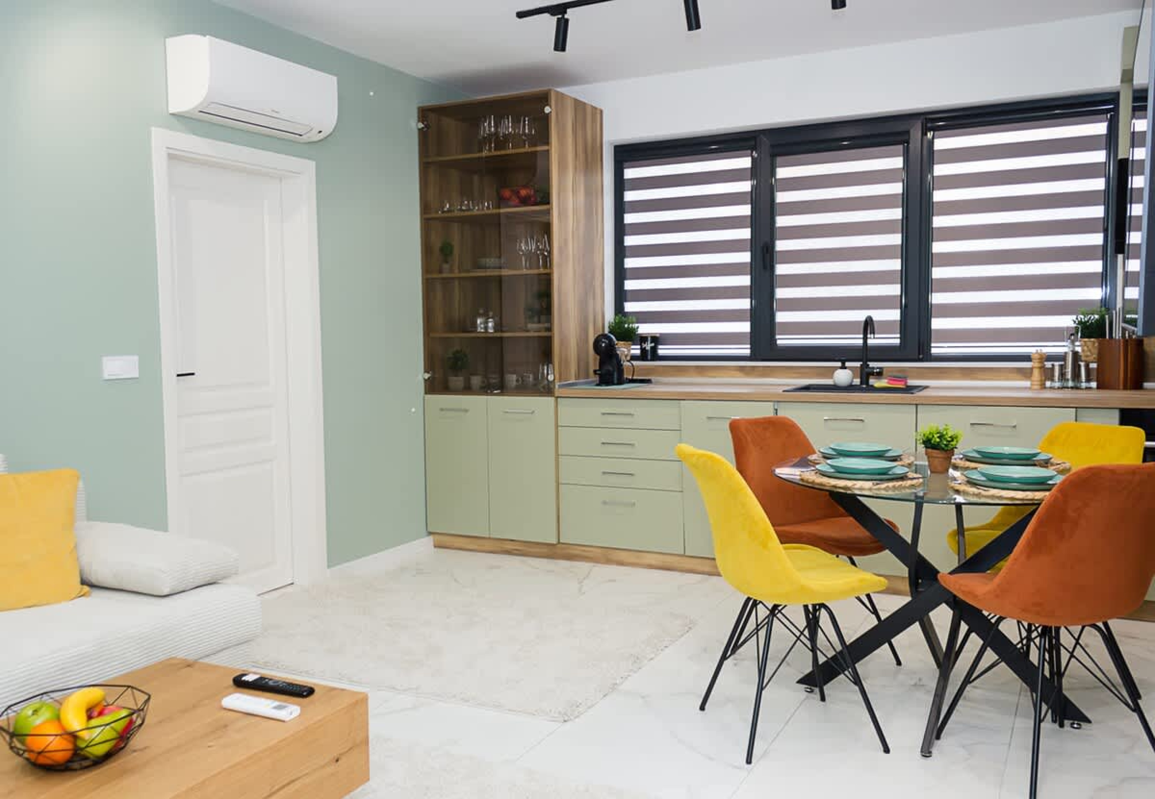 Scoutaround White Logo