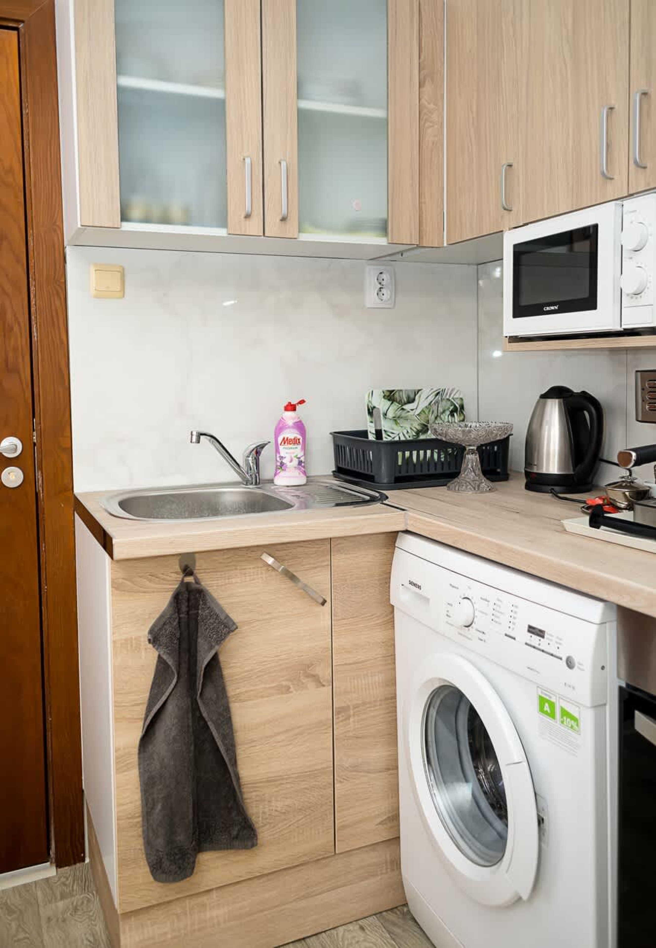 Scoutaround White Logo