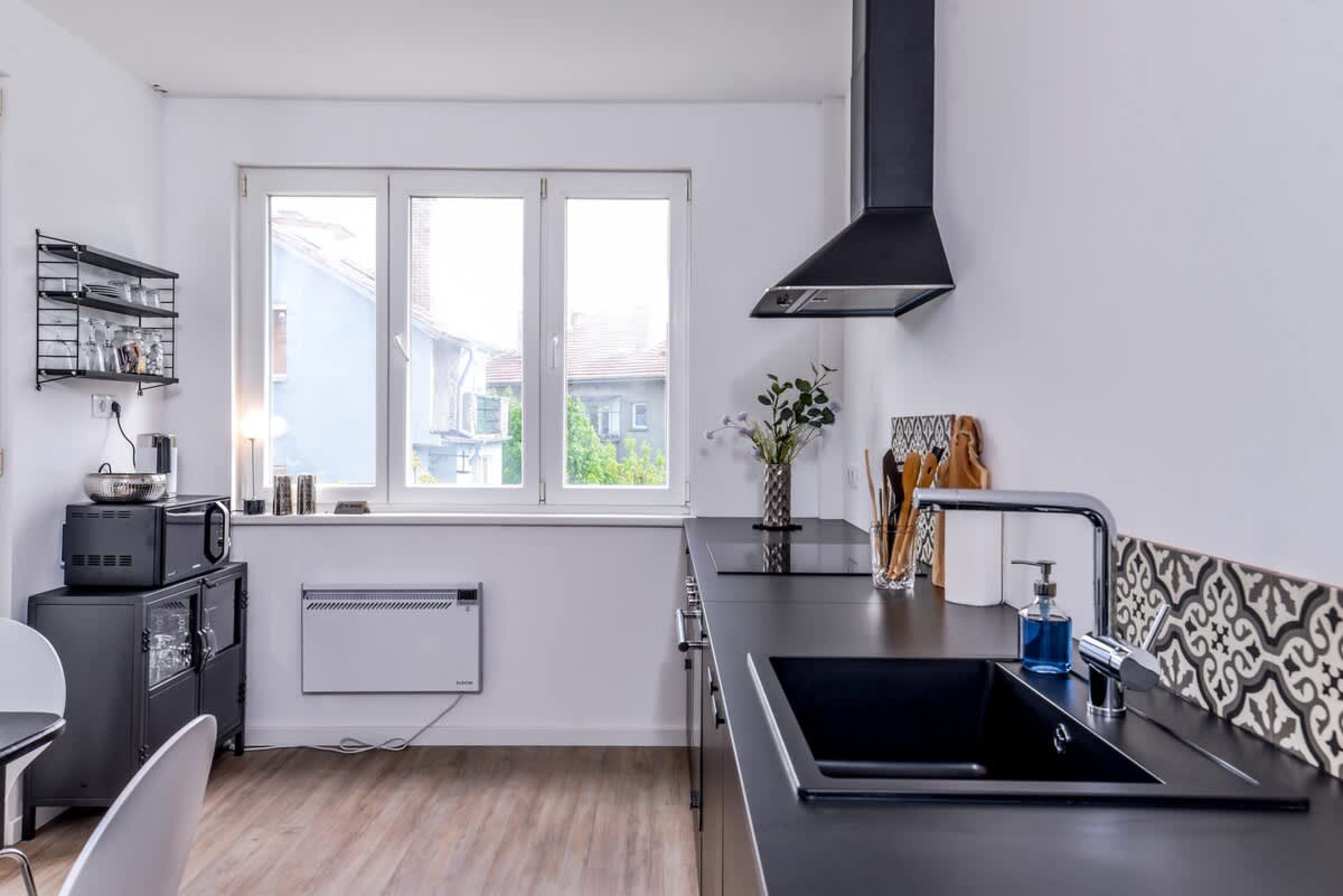 Scoutaround White Logo