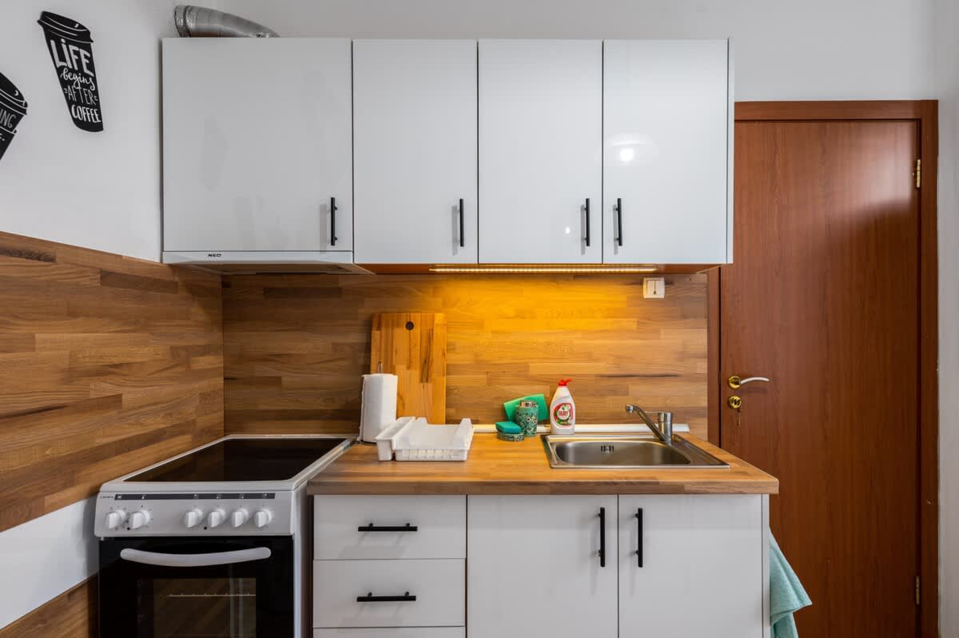 Scoutaround White Logo