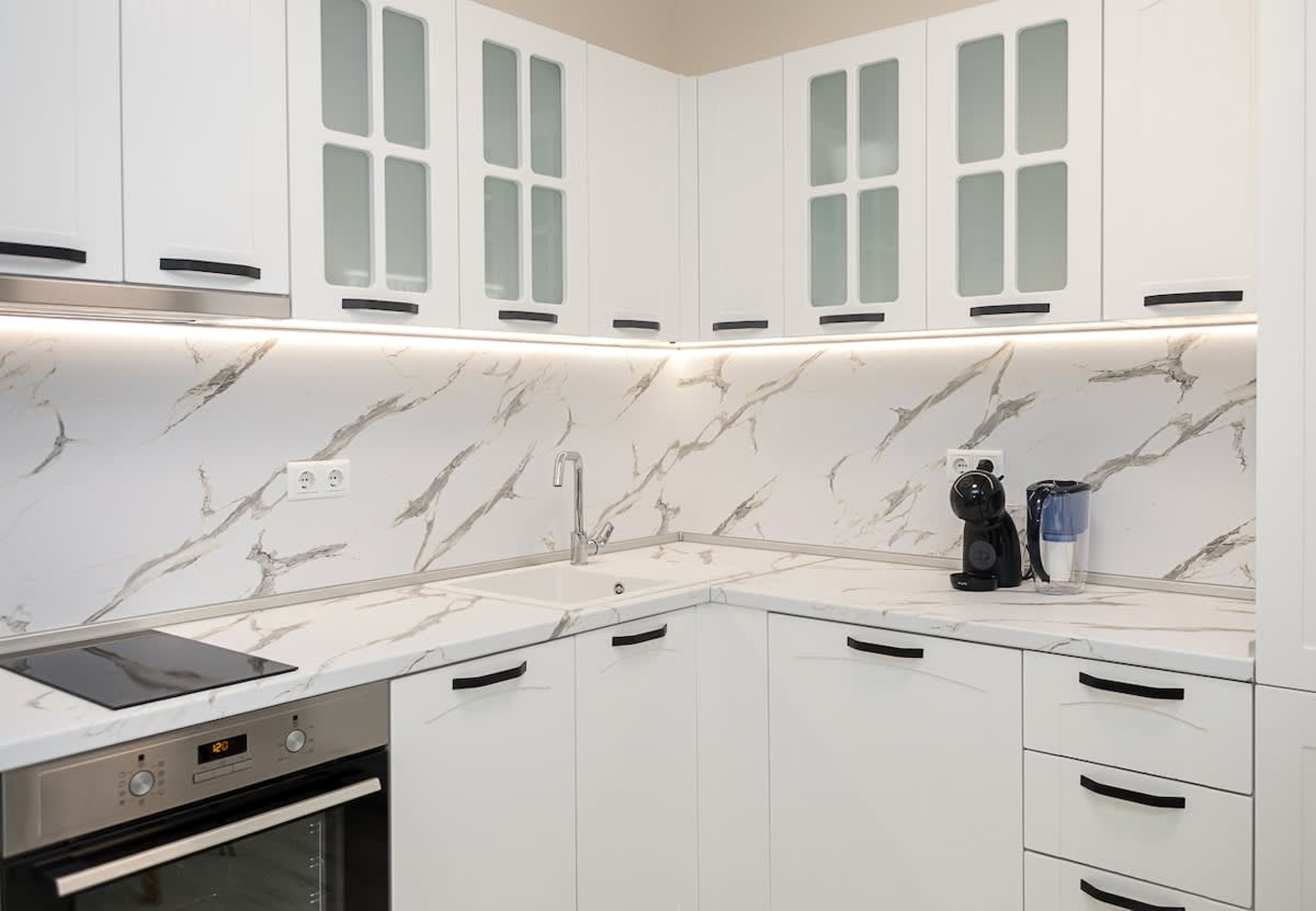 Scoutaround White Logo