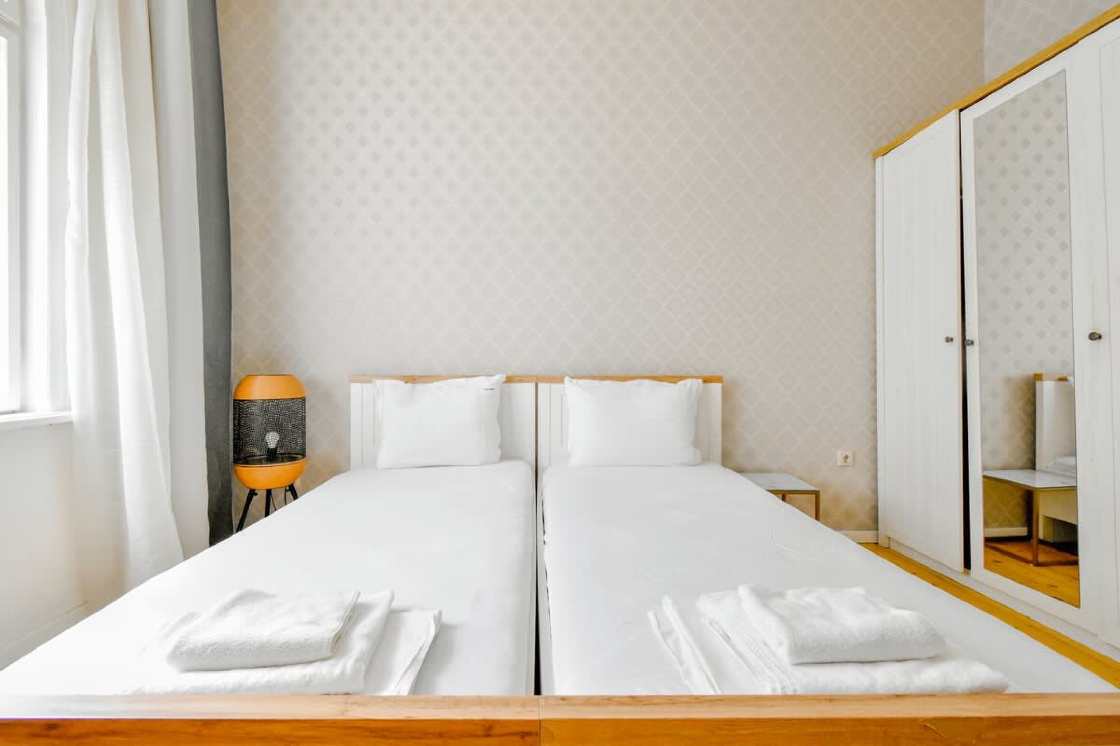 Scoutaround White Logo