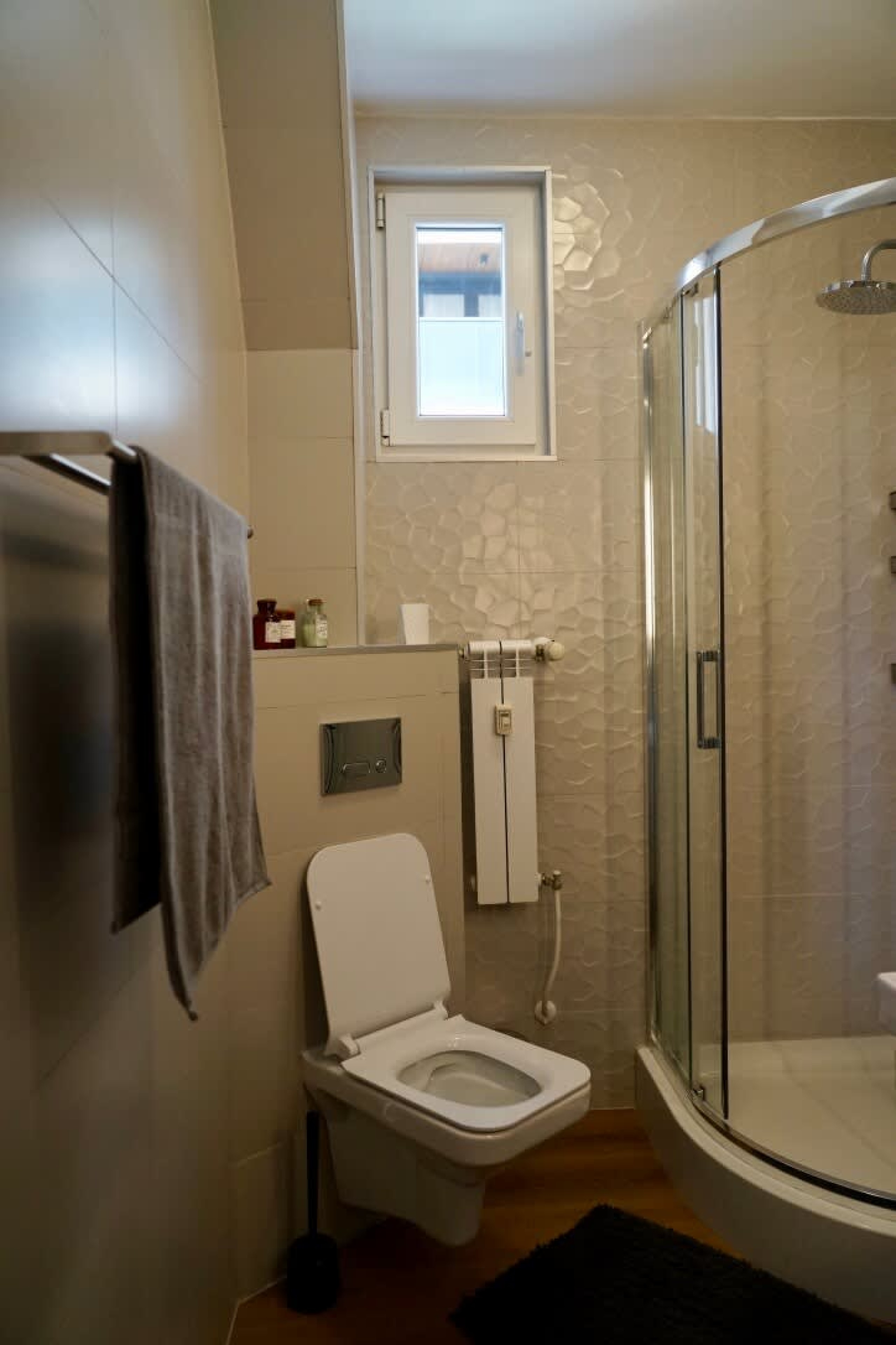 Scoutaround White Logo