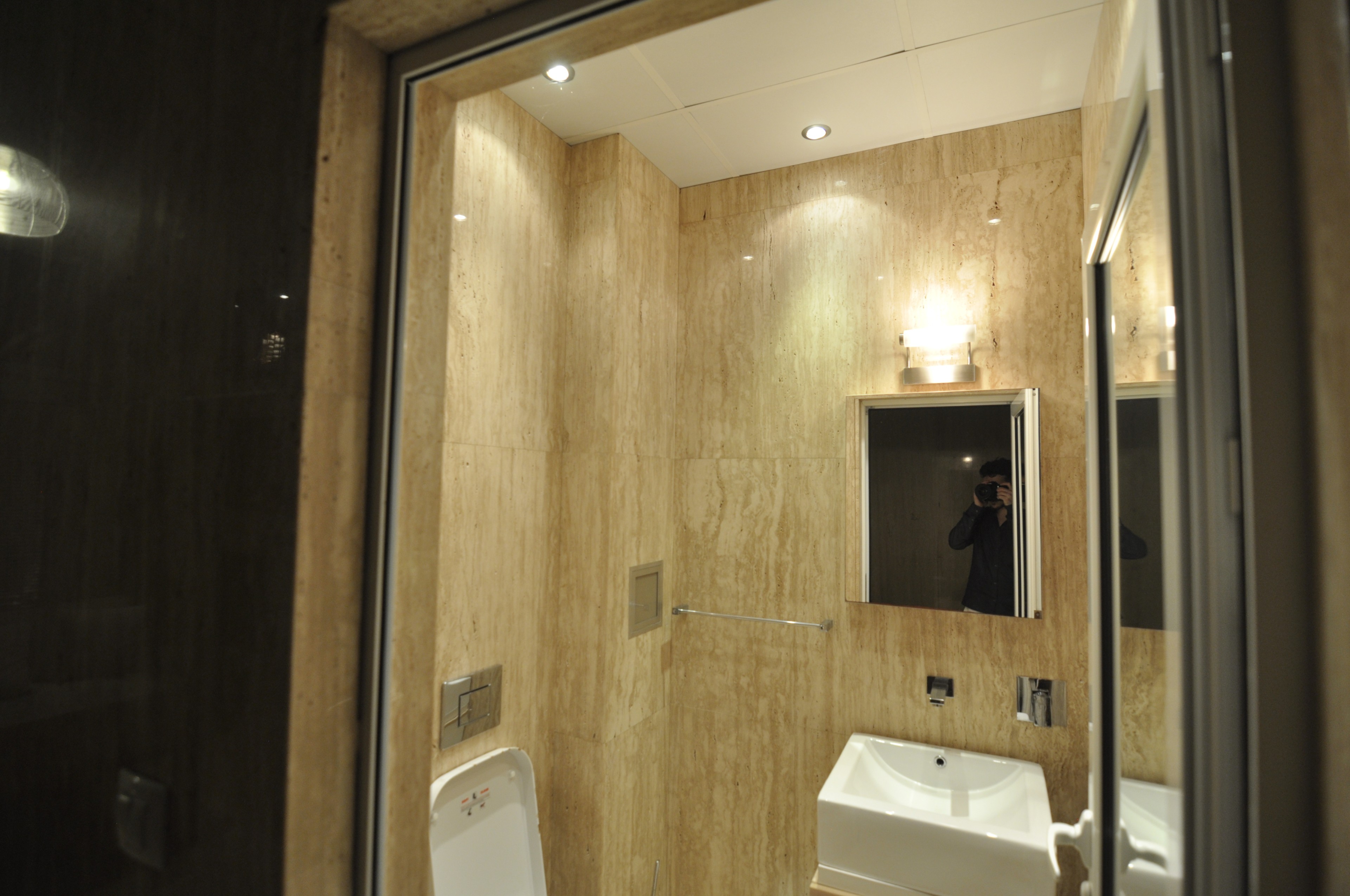 Scoutaround White Logo