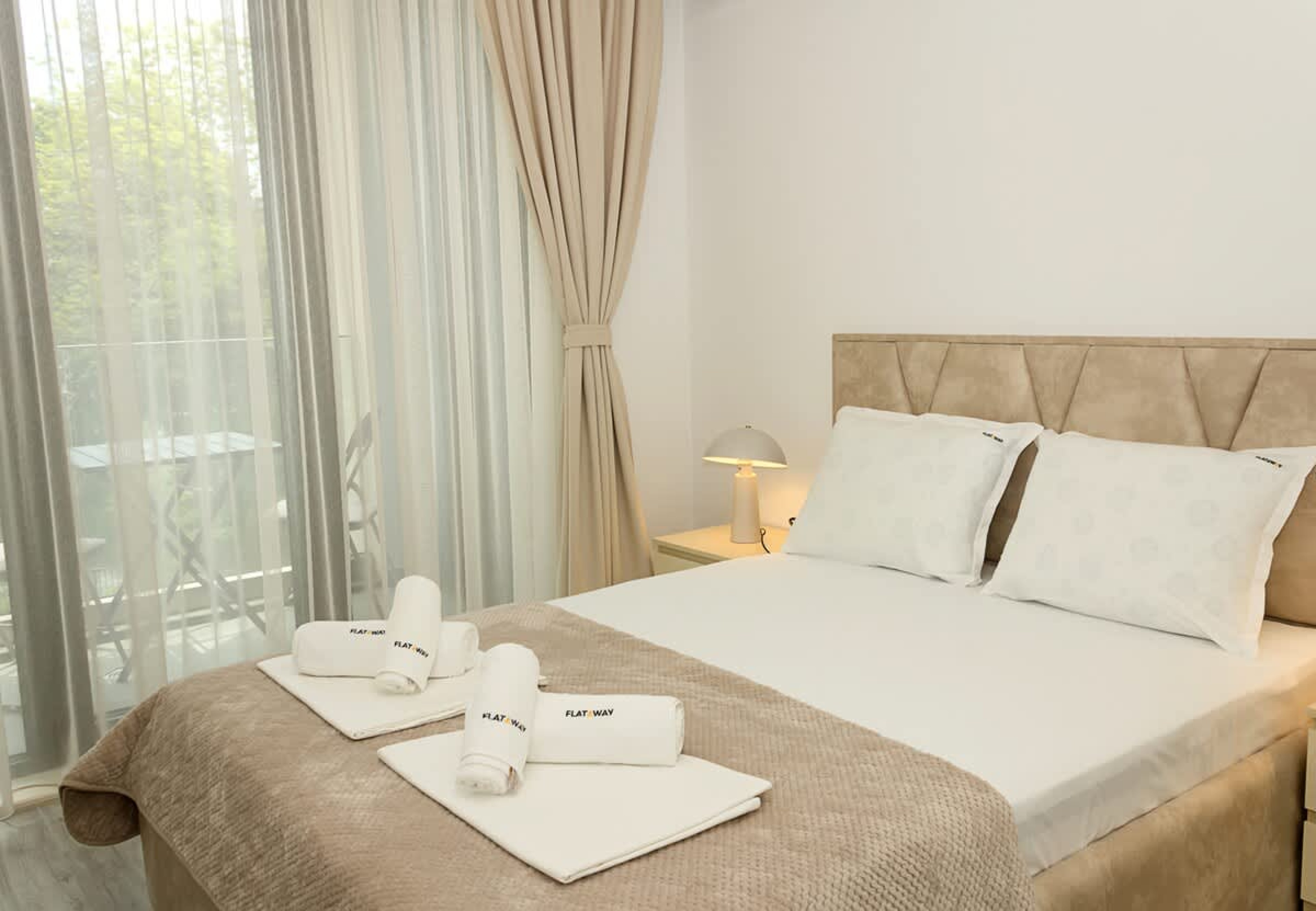 Scoutaround White Logo