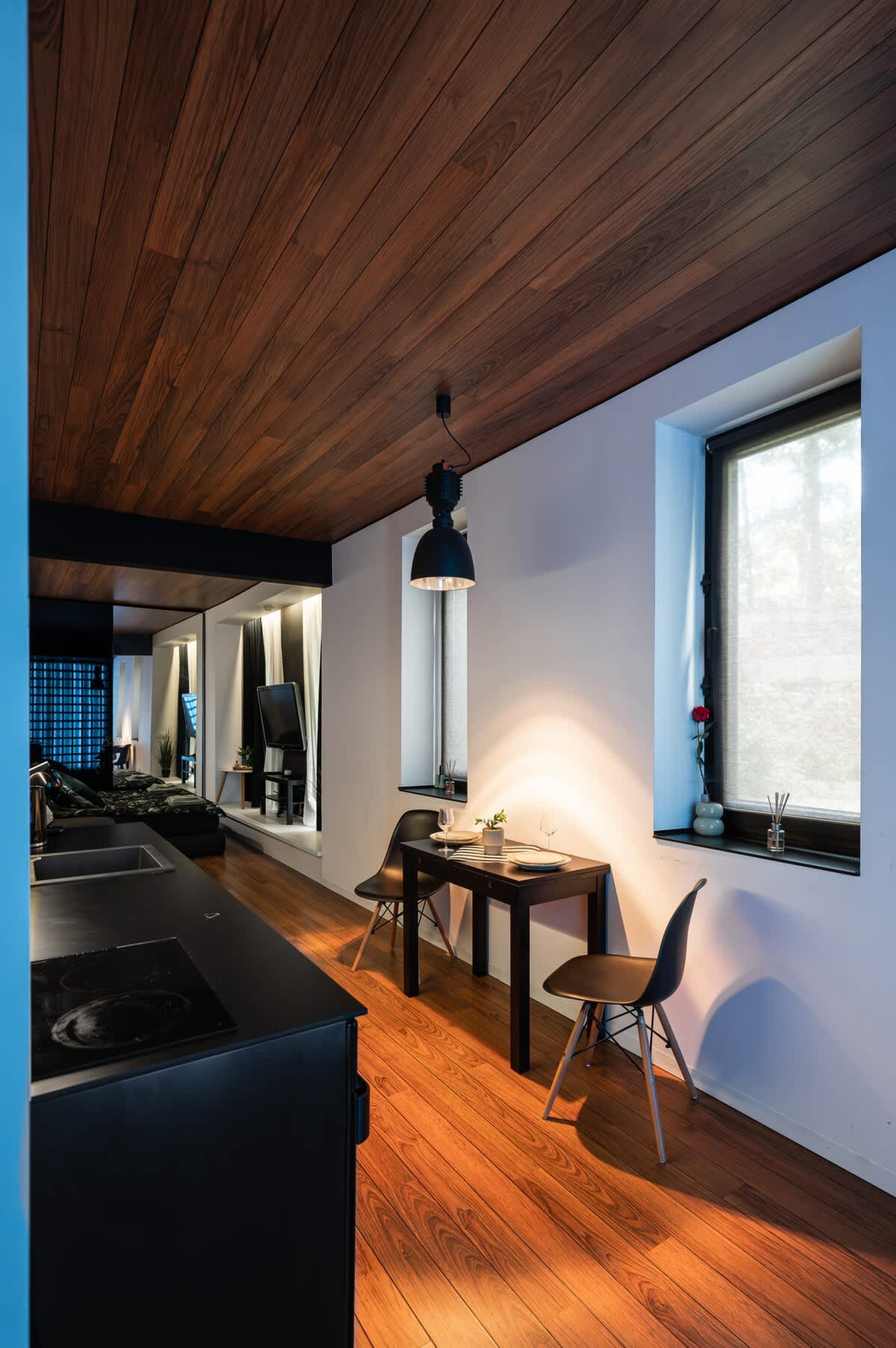 Scoutaround White Logo