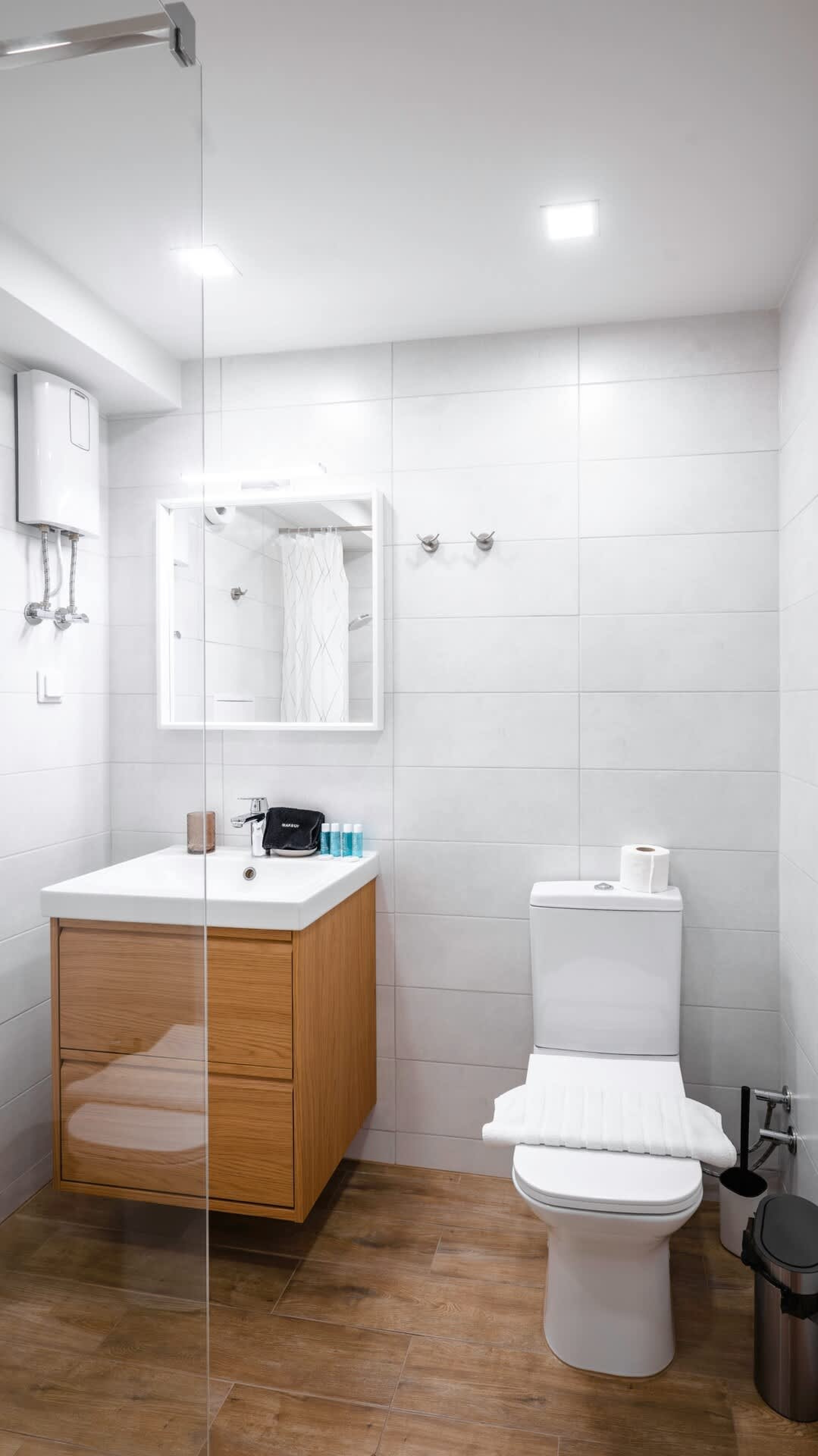 Scoutaround White Logo