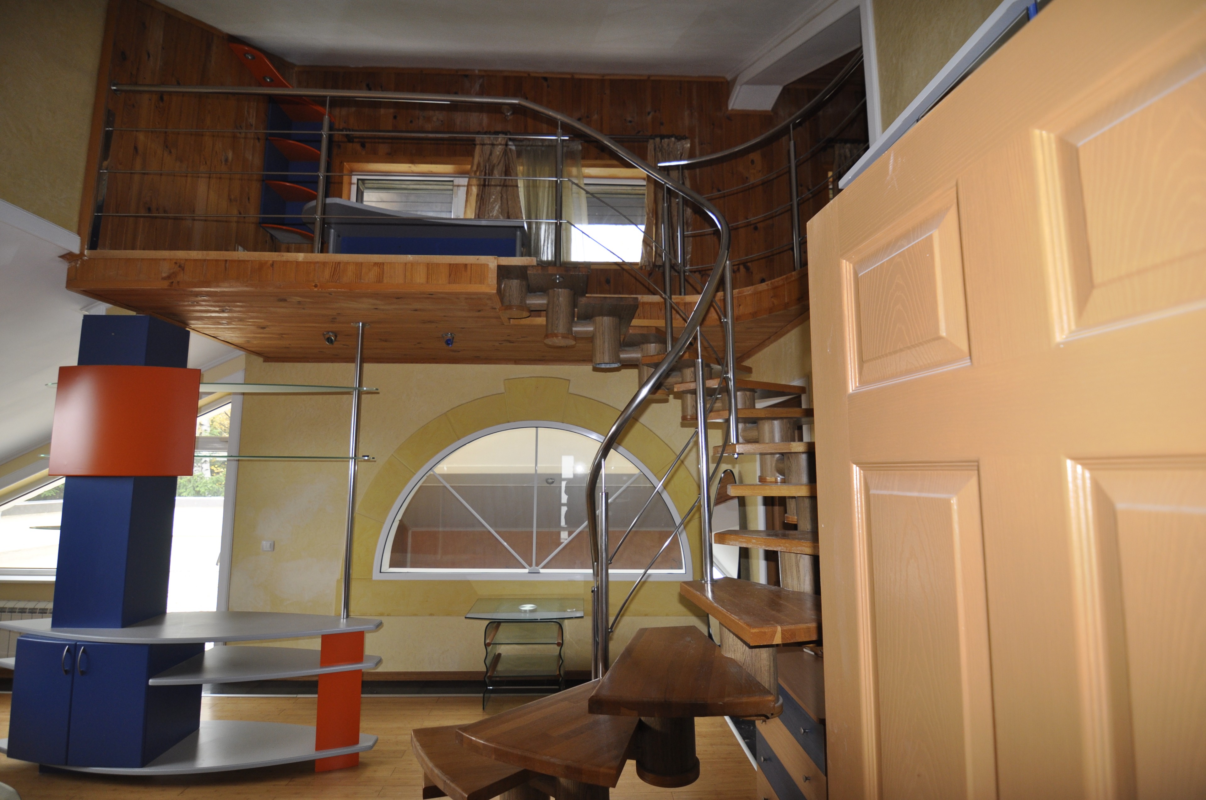 Scoutaround White Logo