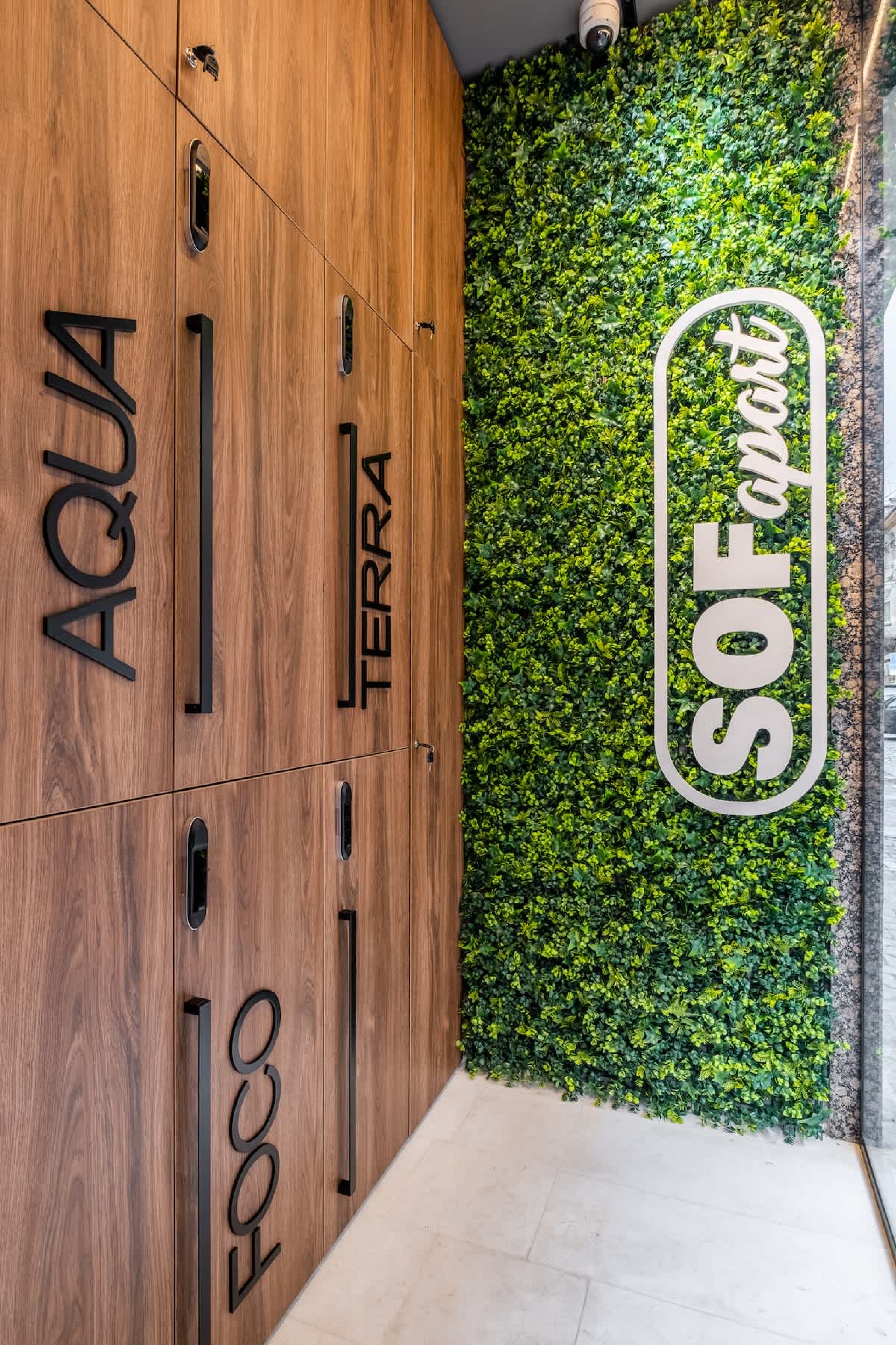 Scoutaround White Logo