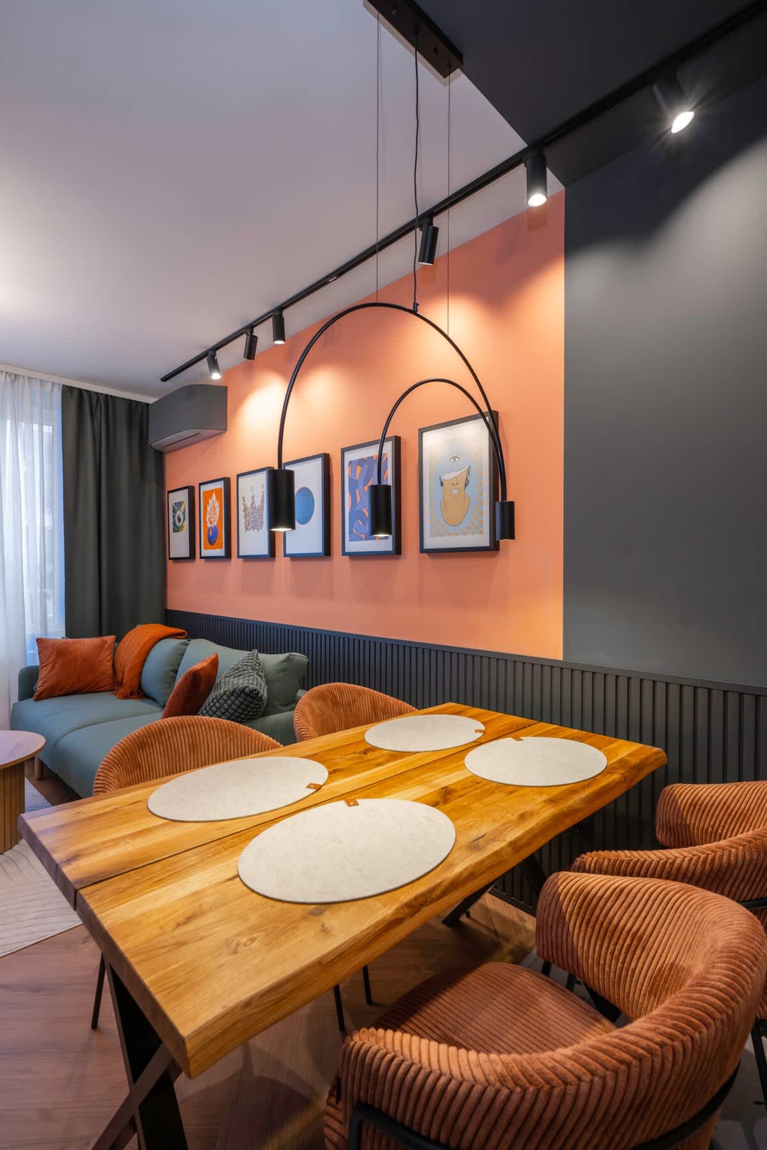 Scoutaround White Logo