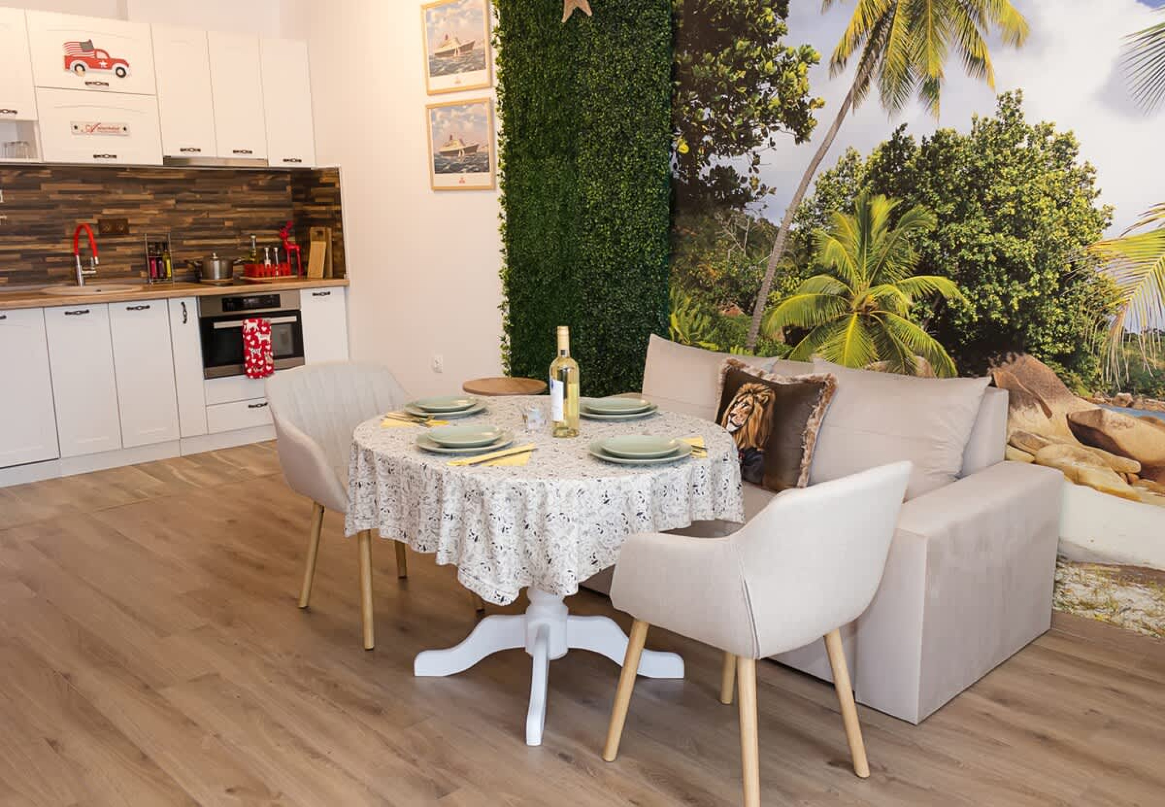 Scoutaround White Logo