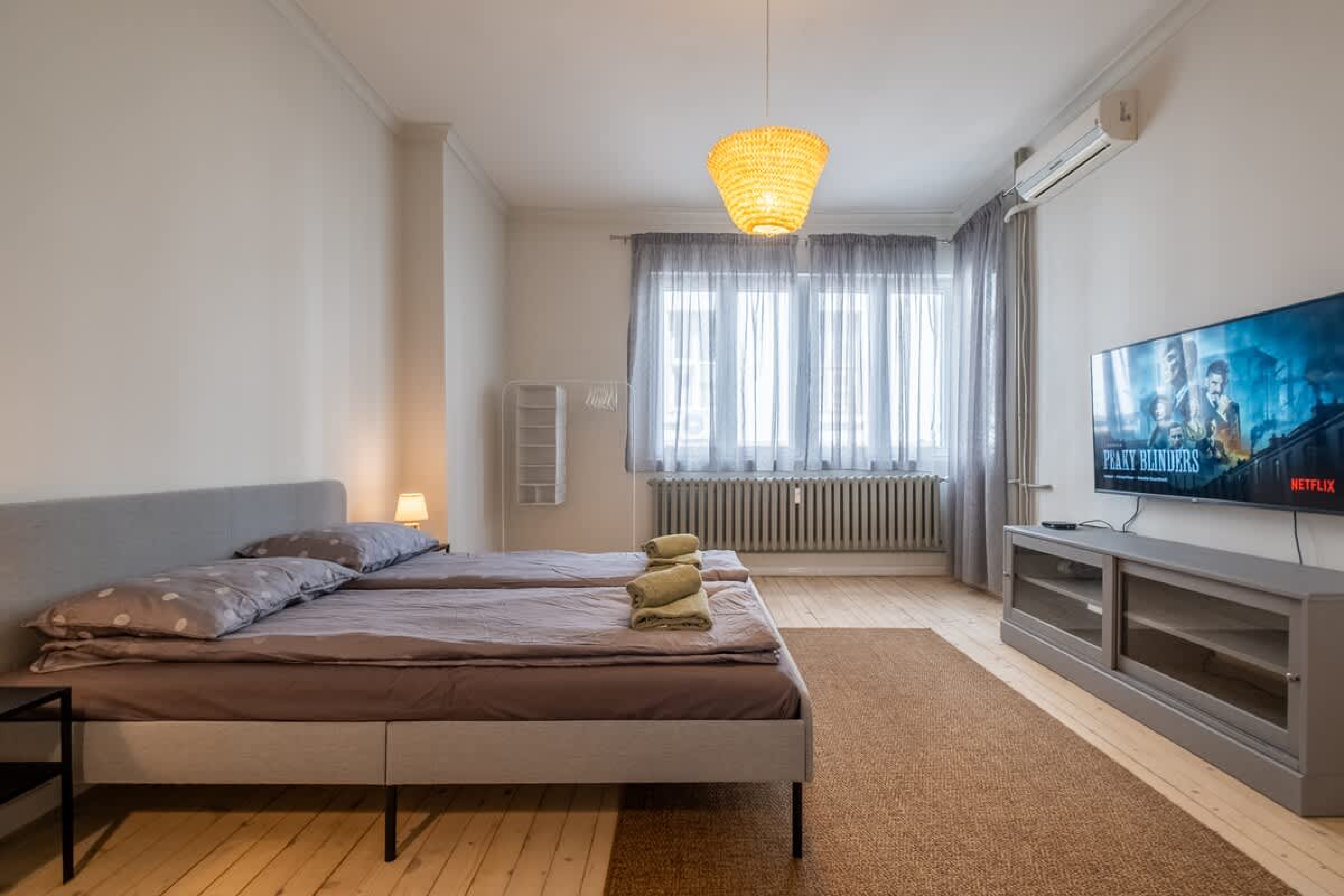 Scoutaround White Logo