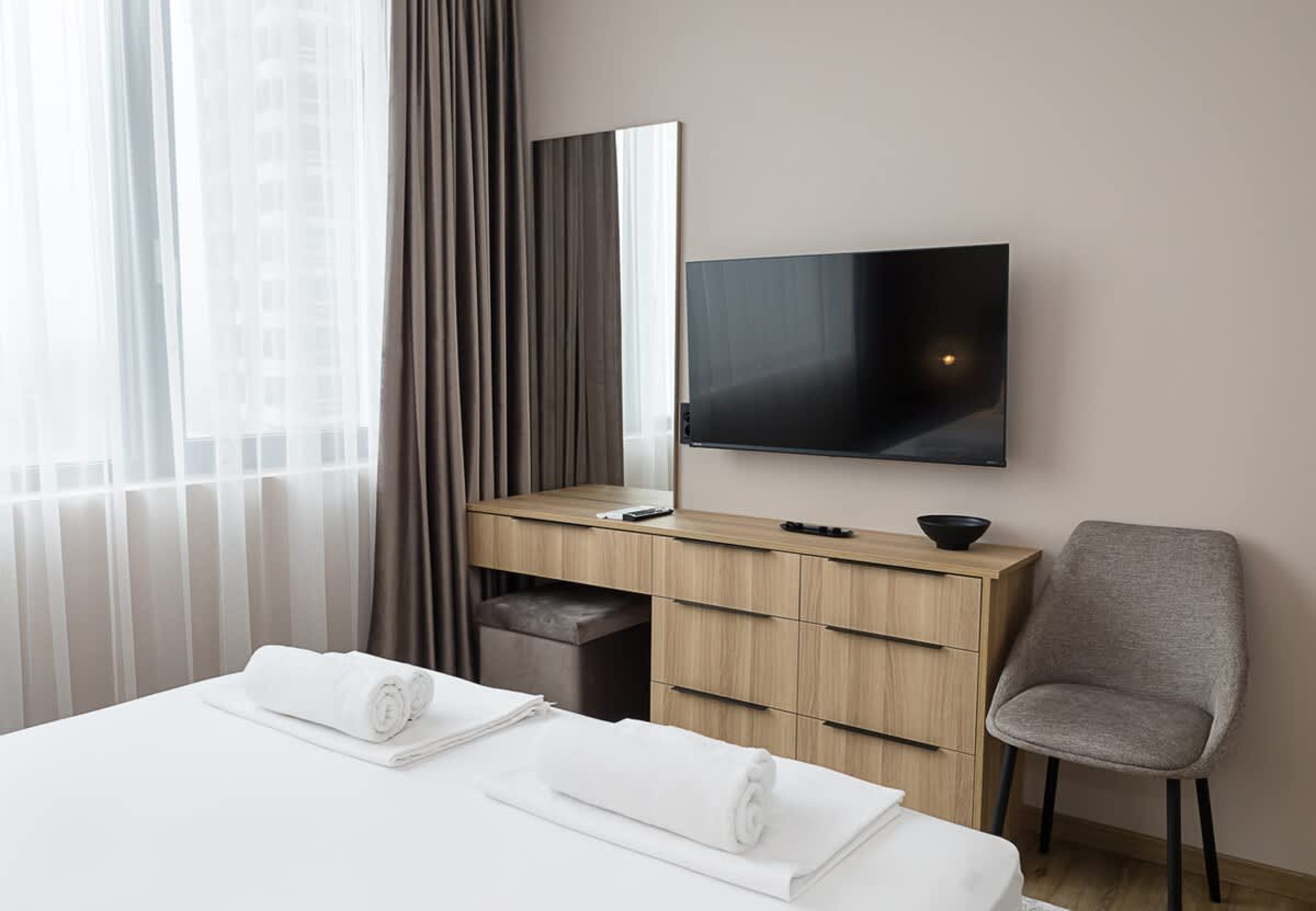 Scoutaround White Logo