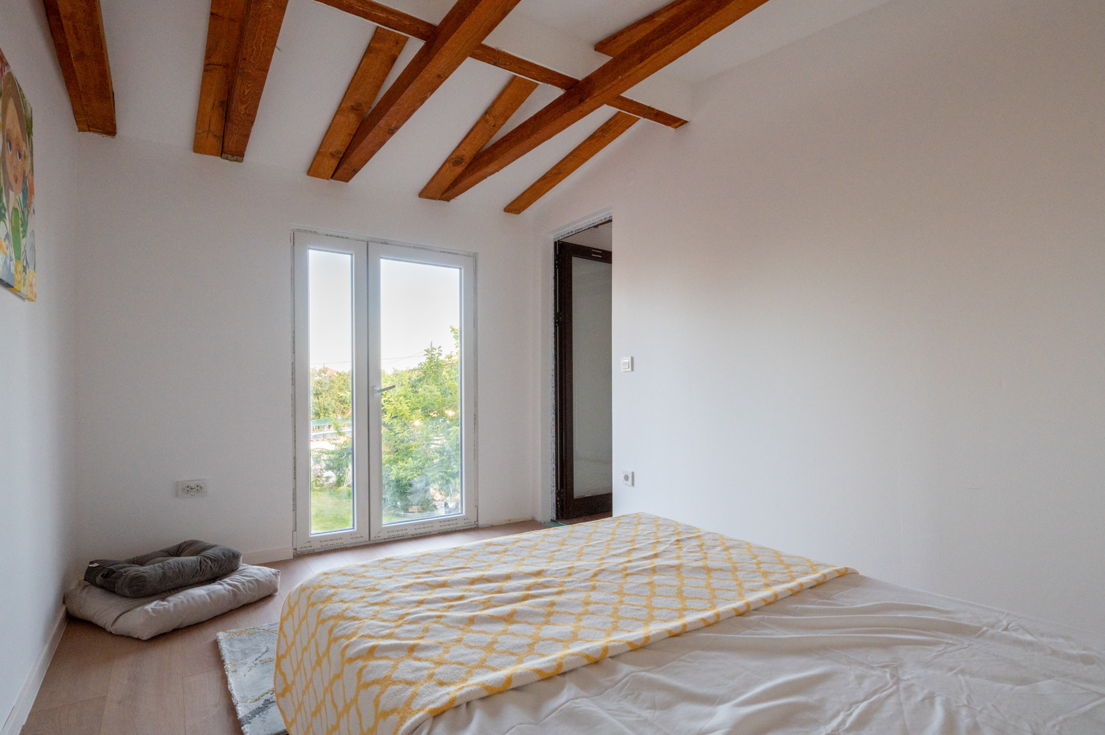 Scoutaround White Logo