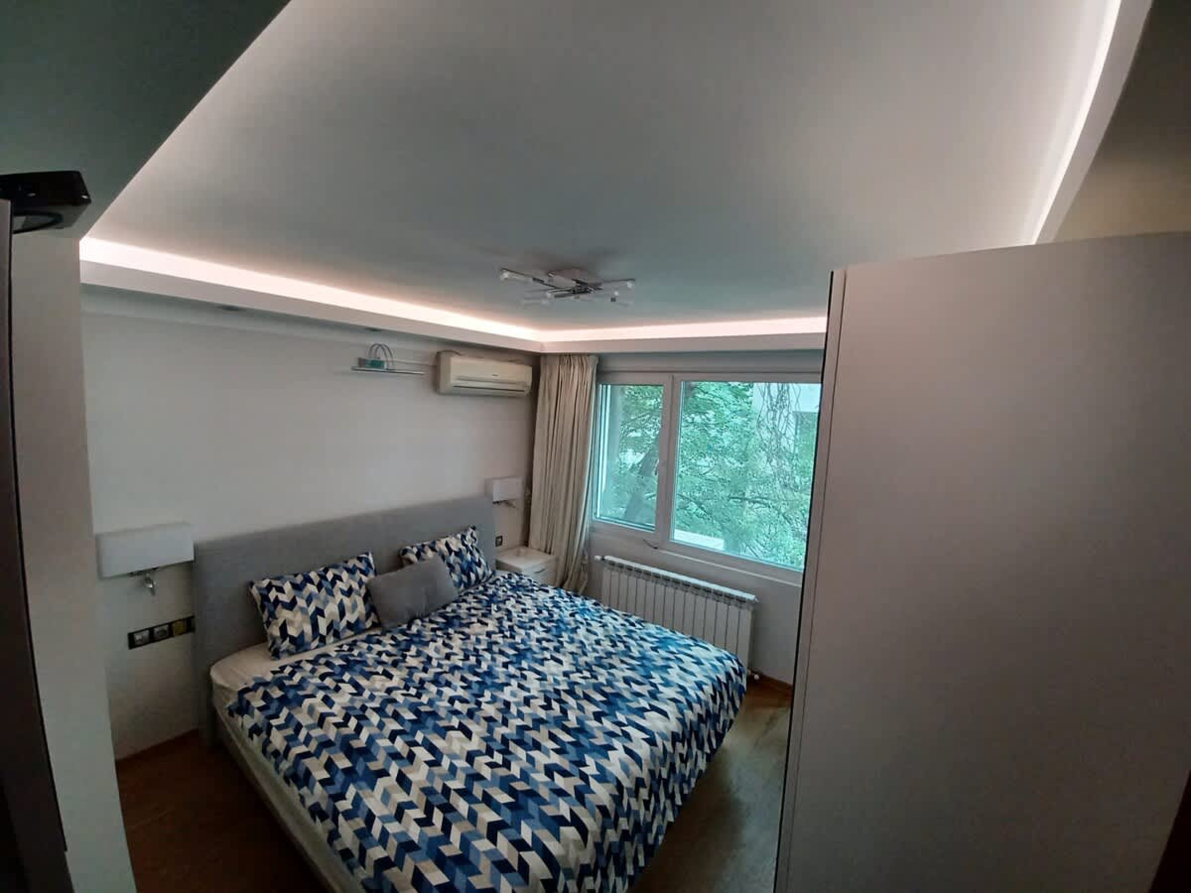 Scoutaround White Logo