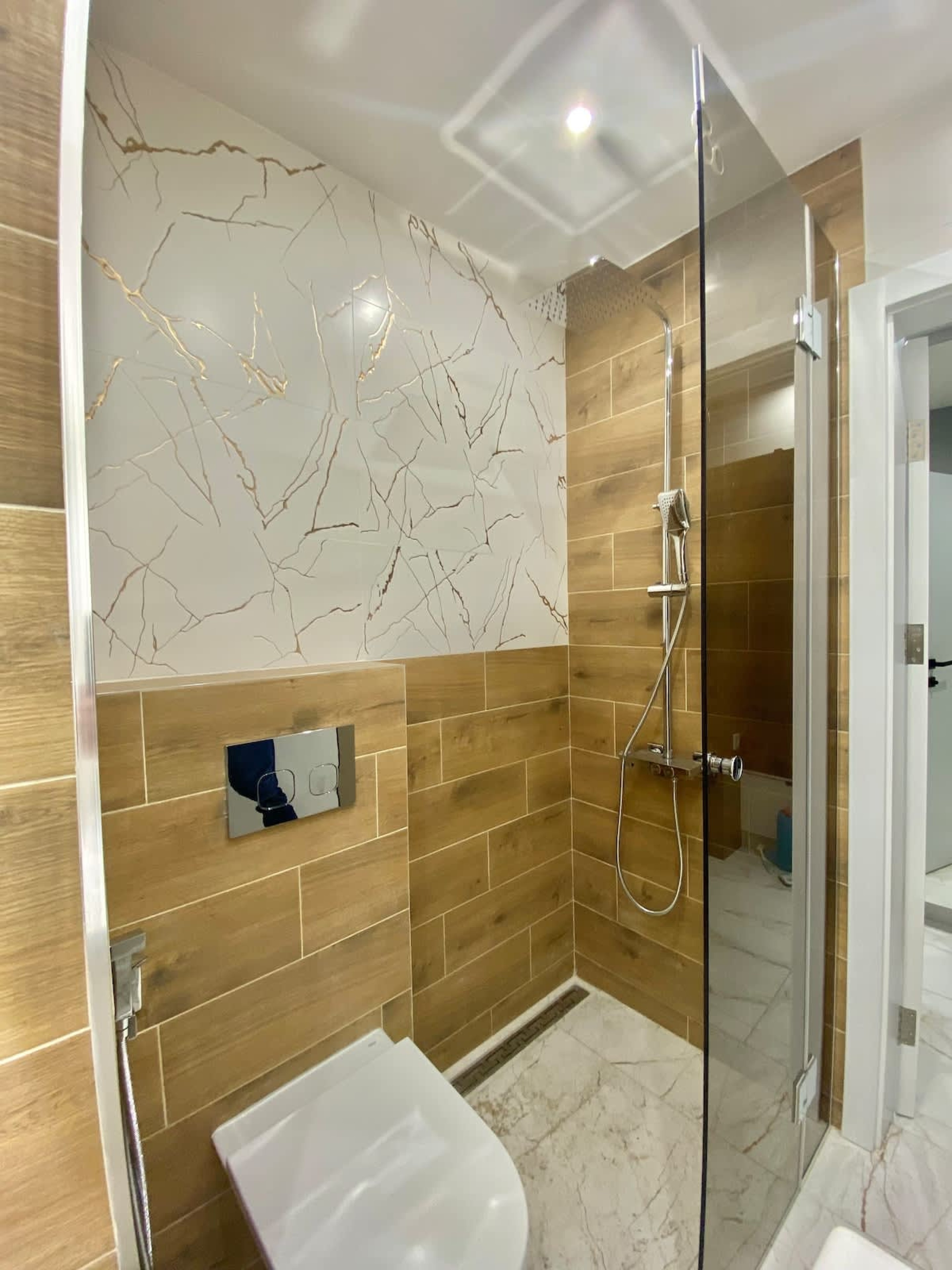 Scoutaround White Logo