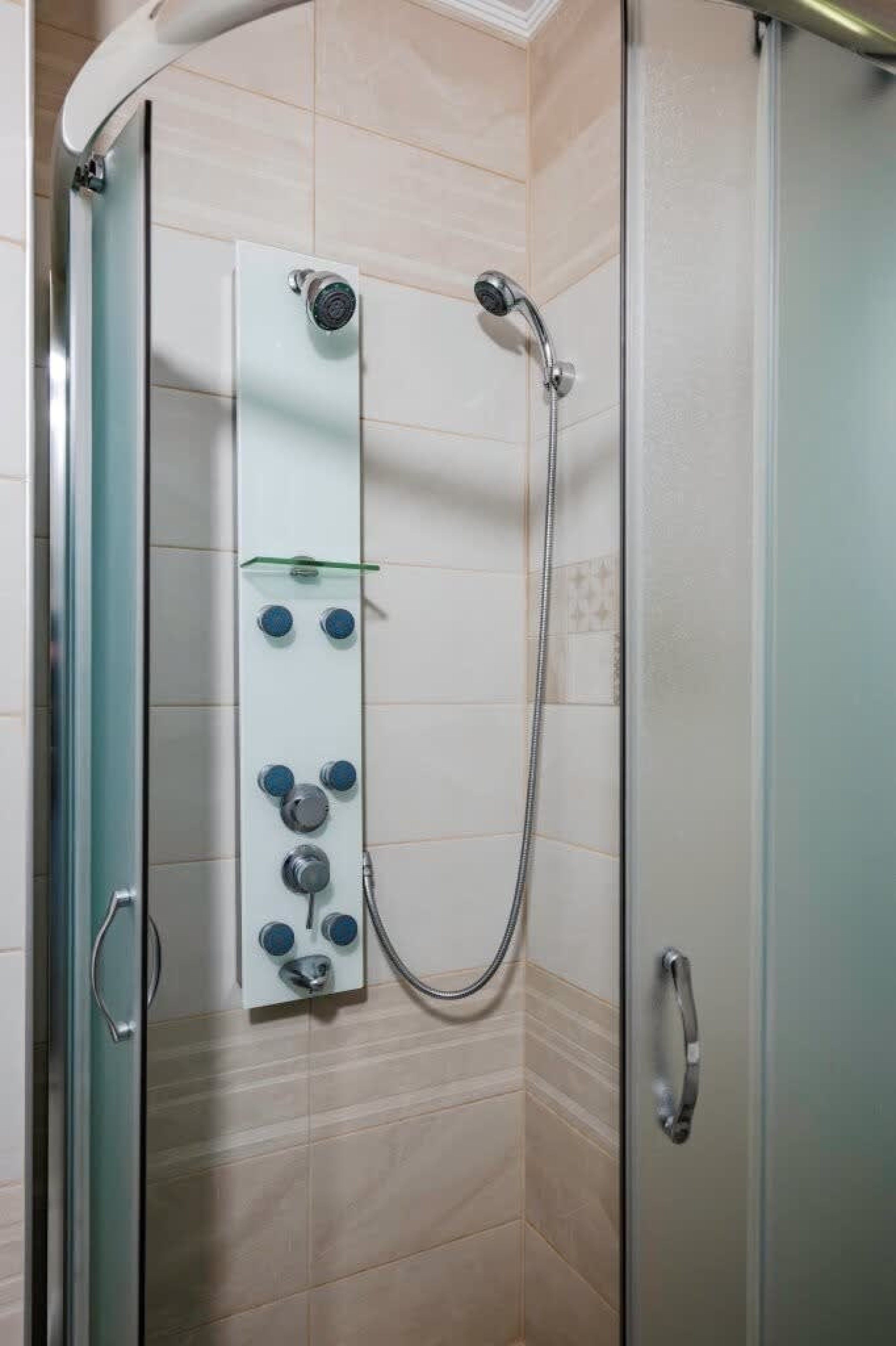 Scoutaround White Logo